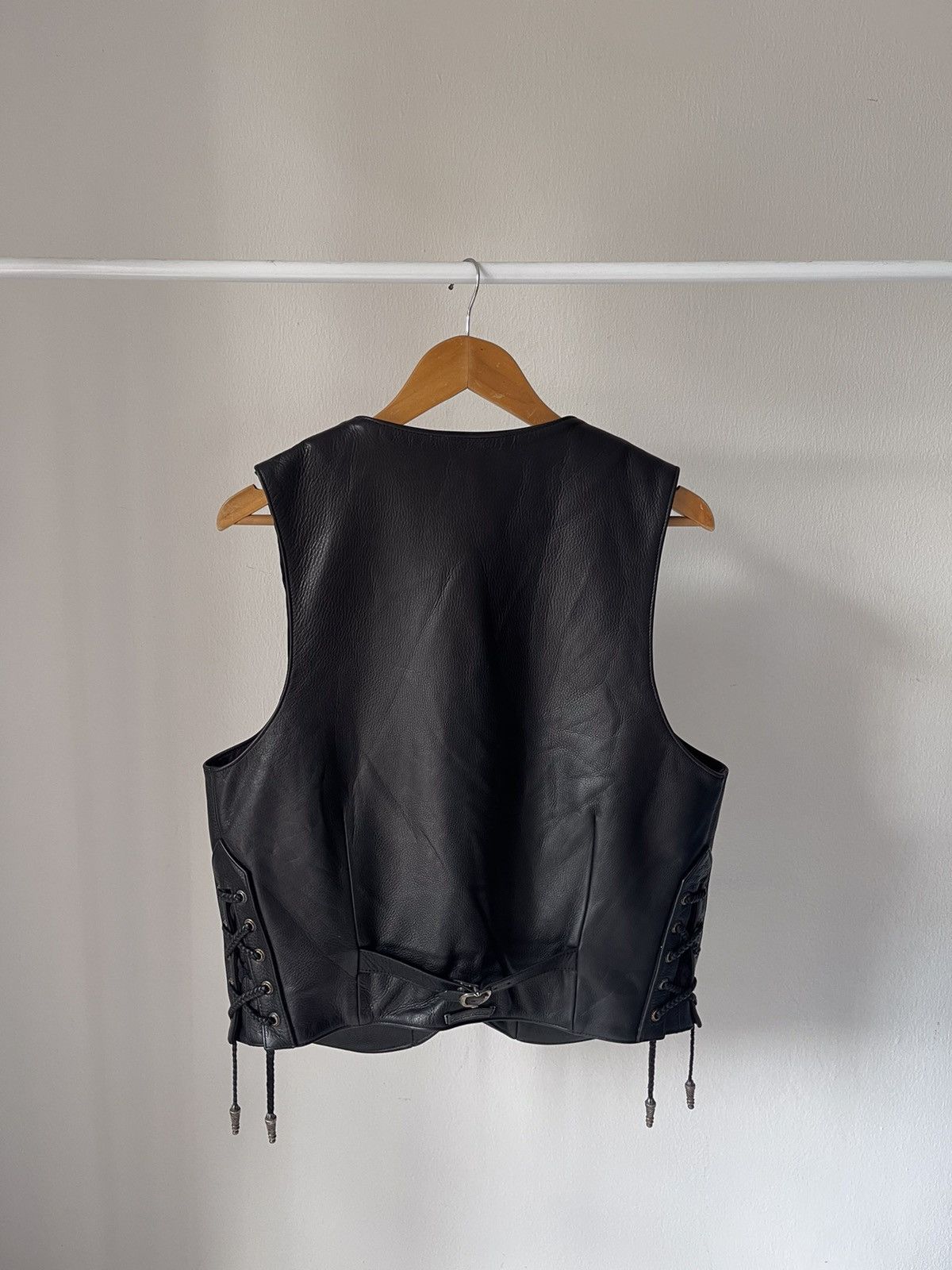 Chrome Hearts 1995 Iconic Chrome Hearts Six Button Leather Vest Size US M / EU 48-50 / 2 - 6 Thumbnail