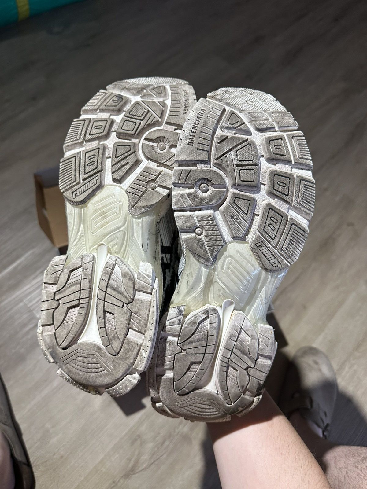 Balenciaga BALENCIAGA RUNNER Size US 7 / EU 40 - 3 Thumbnail