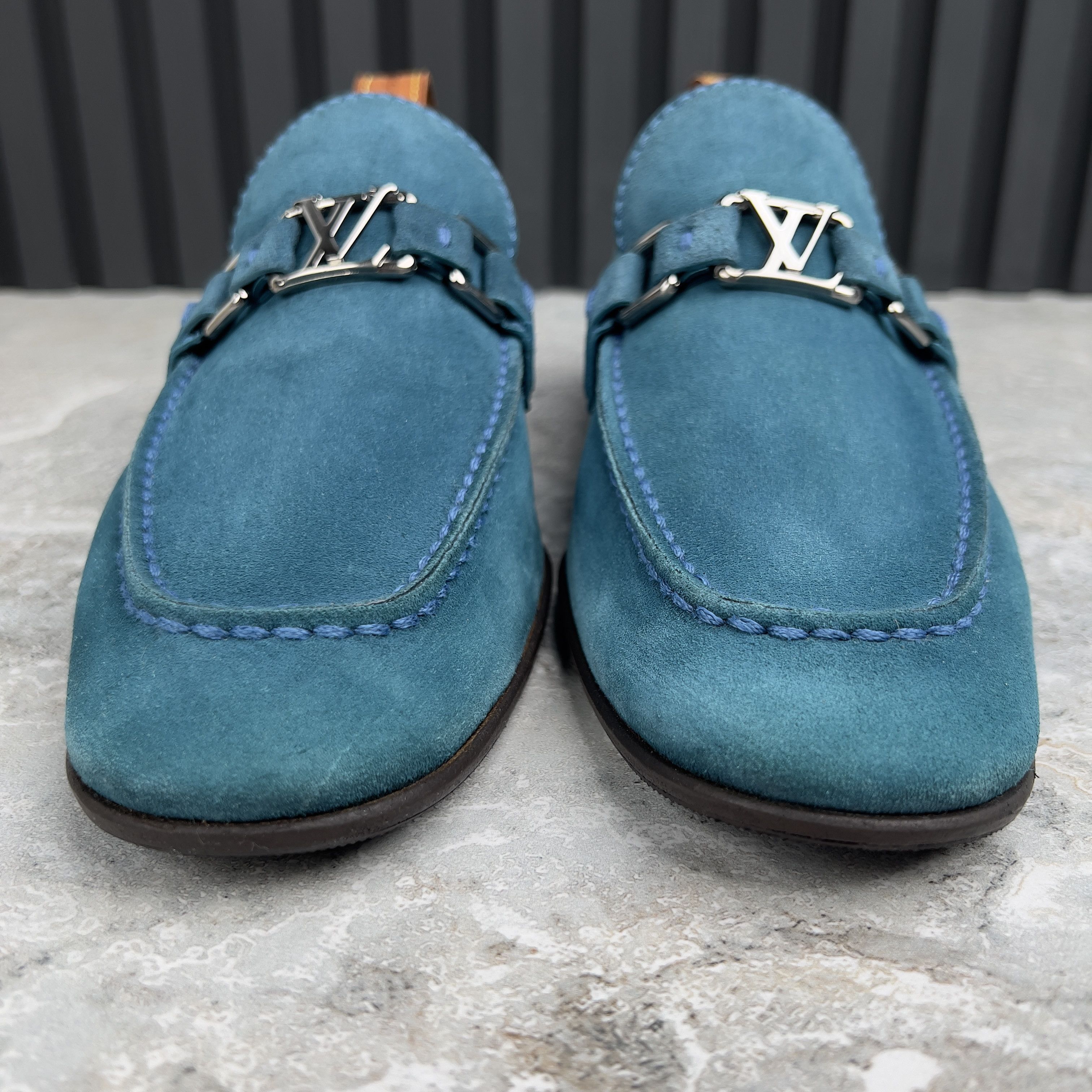 Louis Vuitton Lexington Logo LV Loafers Suede Size US 9 / EU 42 - 8 Thumbnail