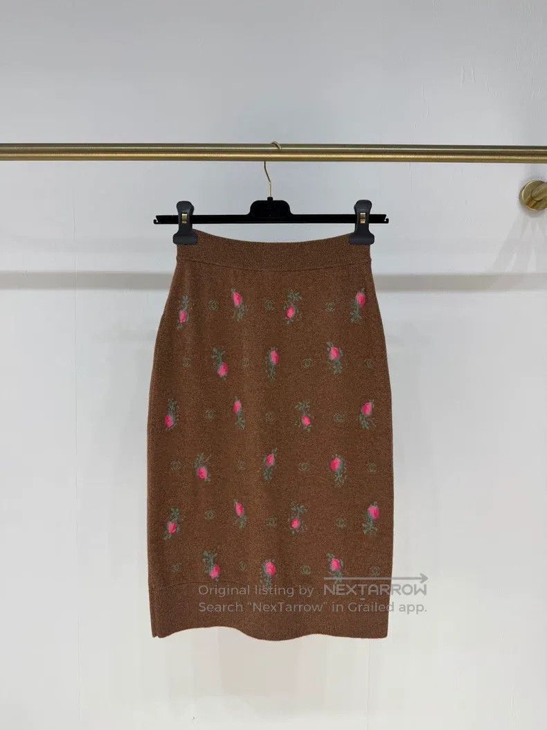 Chanel Chanel 22K small flower retro cashmere skirt Size 42" / US 20 - 4 Thumbnail