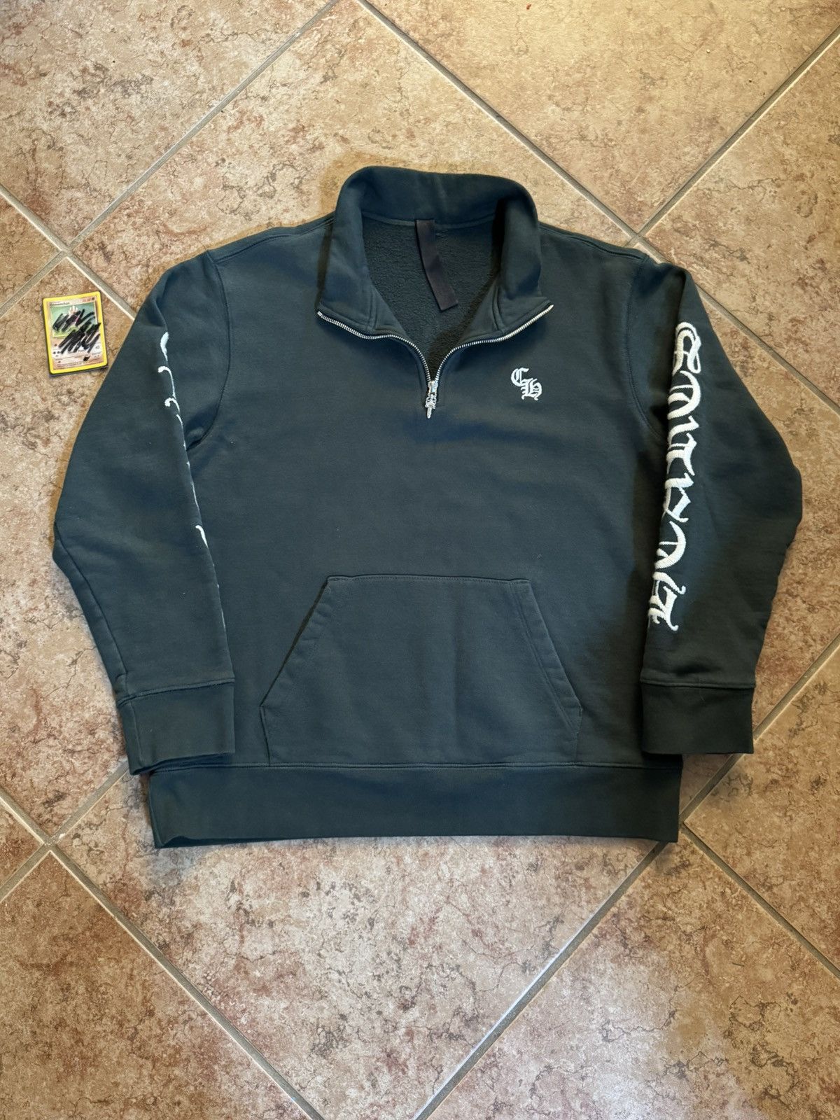 トップス Chrom hearts half zip sweat Chrome Hearts Script Logo Embroidery Half Zip Sweatshirt