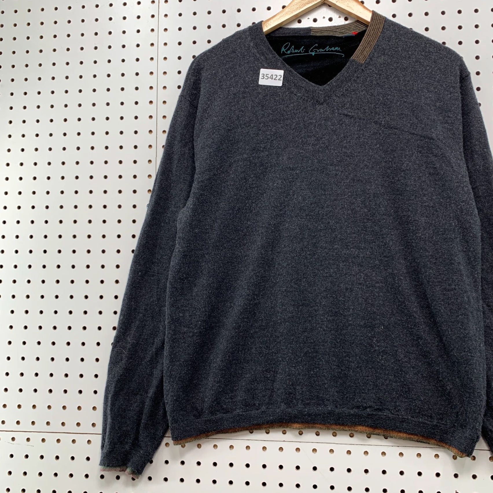Robert Graham Robert Graham Merino Wool Sweater Mens Medium Gray Long Sleeve V-Neck Pullover M Knit 21.5x25 Size M / US 6-8 / IT 42-44 - 3 Thumbnail