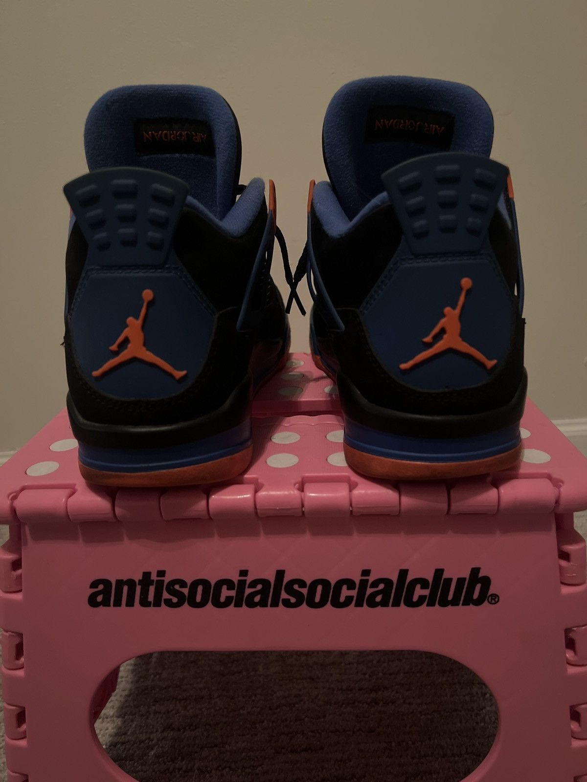 Jordan Brand Retro Jordan 4 Cavs Size US 8 / EU 41 - 4 Thumbnail