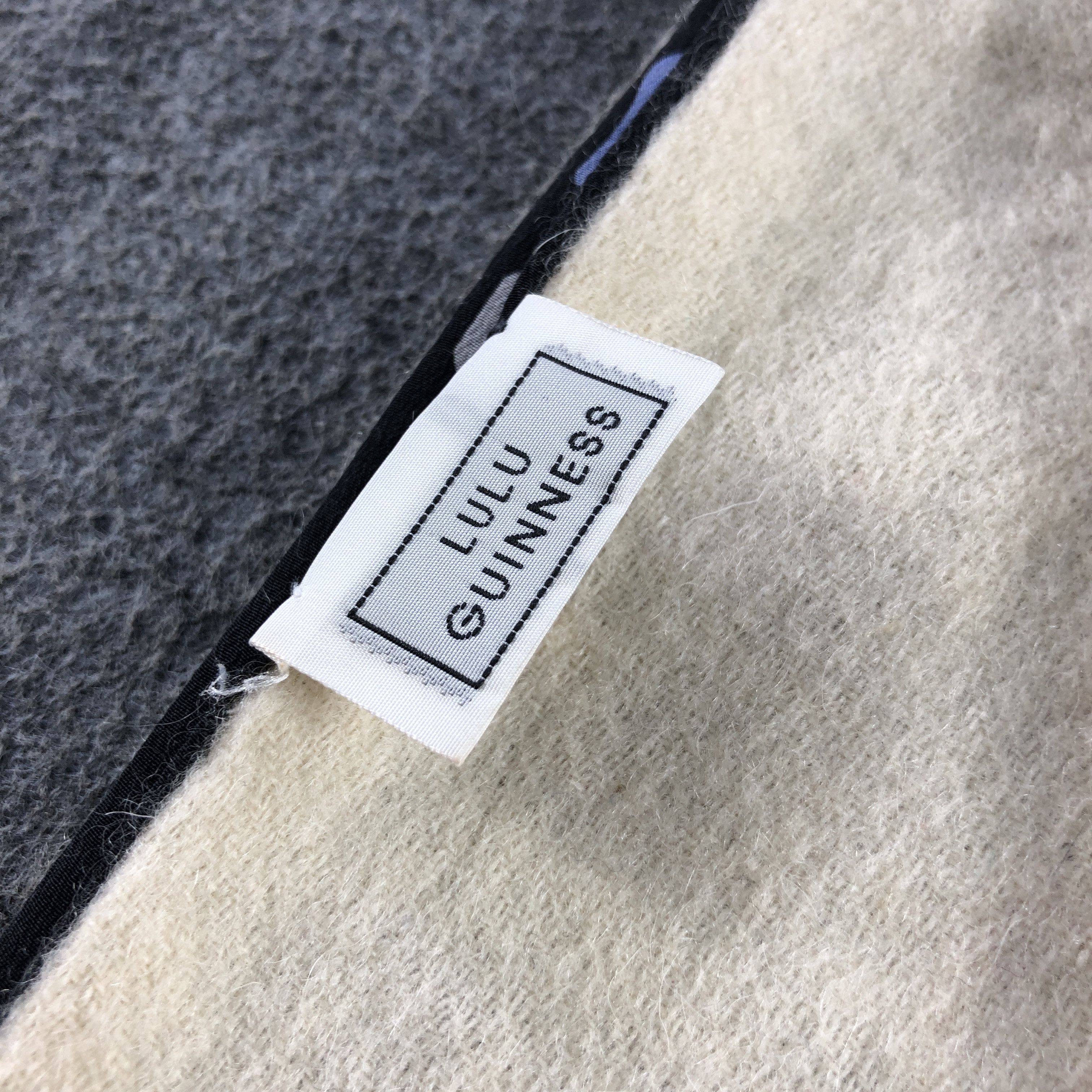 Japanese Brand Lulu Guinness Silk/Wool Scarf Muffler V2935 Size ONE SIZE - 4 Thumbnail