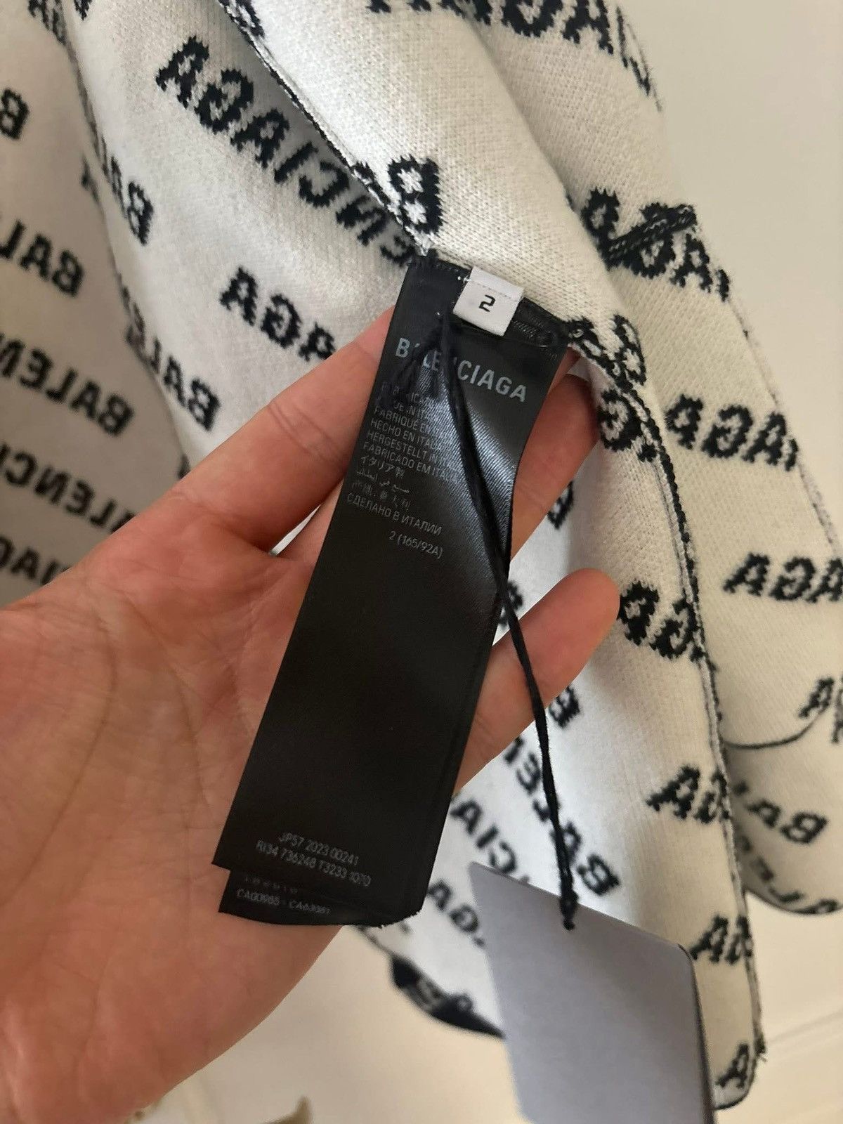 Balenciaga All over logo cardigen Size US L / EU 52-54 / 3 - 3 Thumbnail