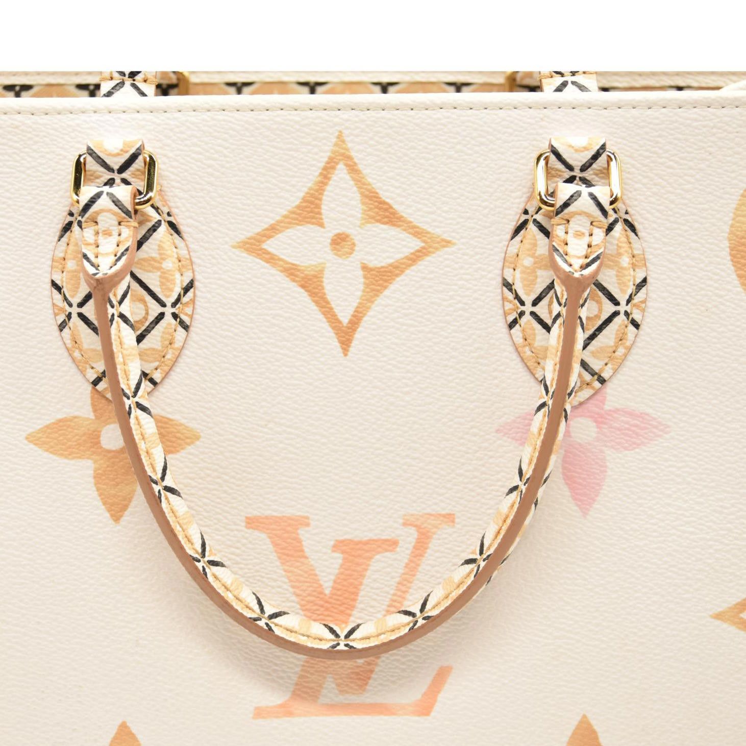 Louis Vuitton Louis Vuitton Monogram Giant By The Pool 2.0 Onthego MM Size ONE SIZE - 6 Thumbnail