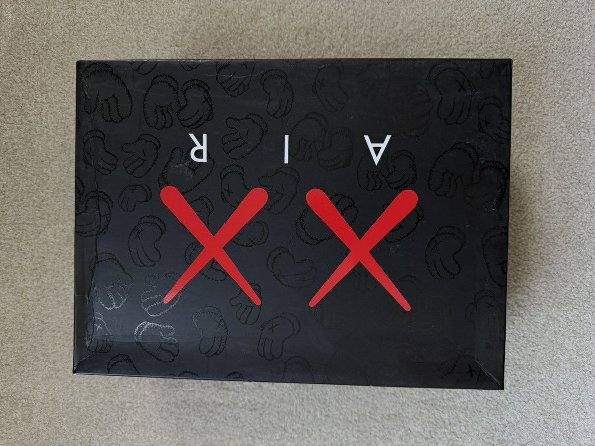 Jordan Brand × Kaws KAWS x Air Jordan 4 Retro 'Cool Grey' Size US 11 / EU 44 - 13 Thumbnail