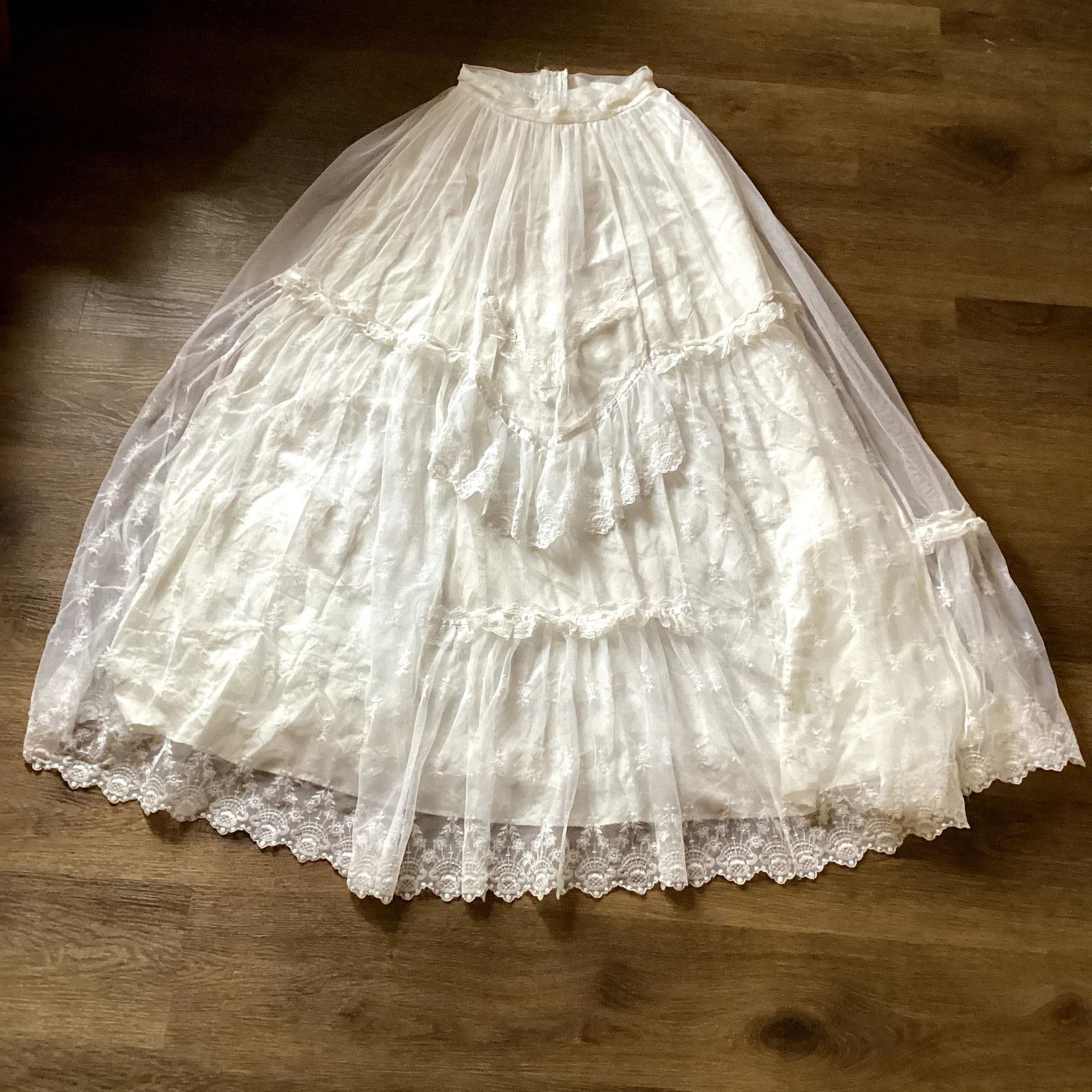 Free Country 70s Mari Poppins Skirt Size 22" - 1 Thumbnail