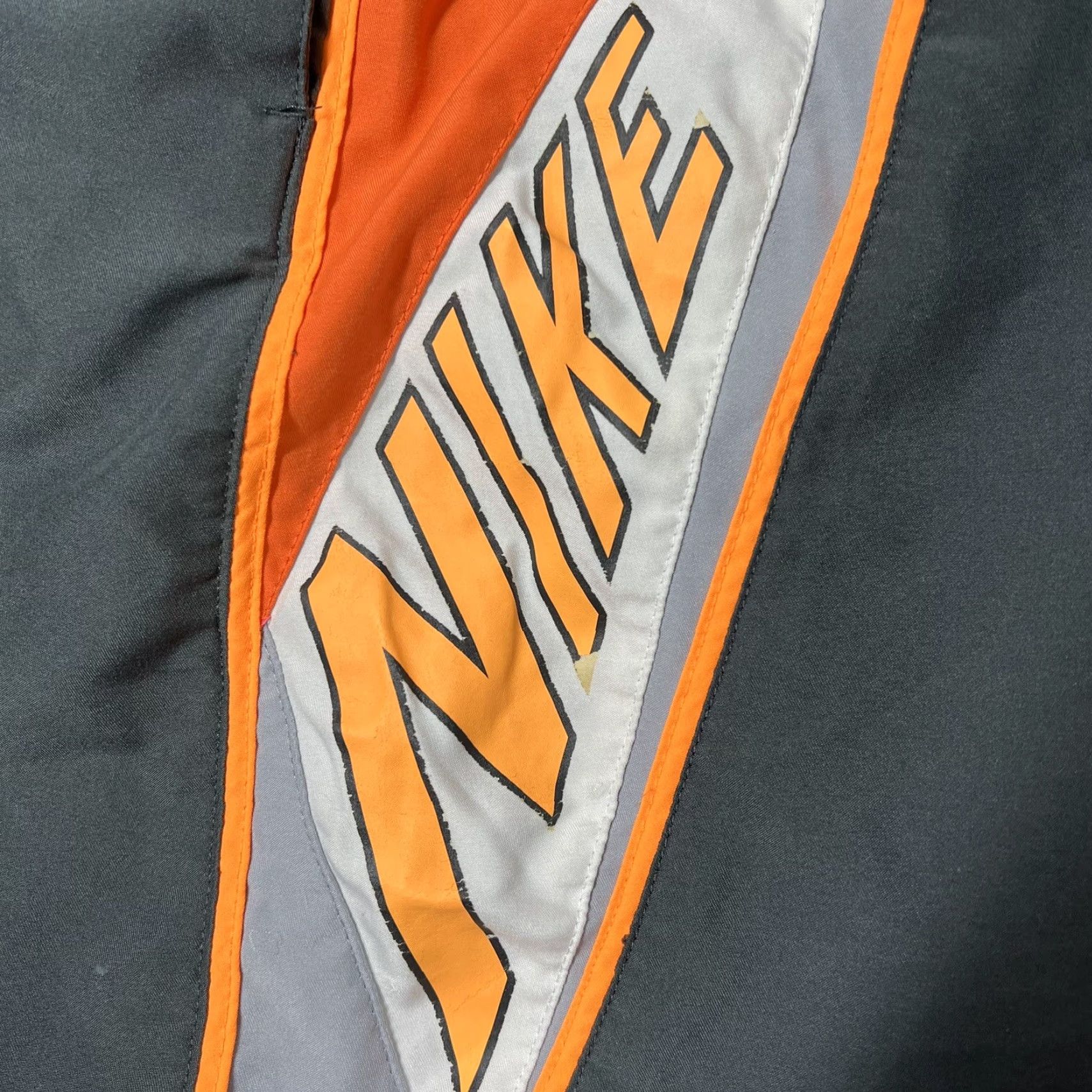 Nike Nike Mens Swim Trunks Regular Size M Gray Orange Beach Beach Surf Shorts 100% Polyester Size US 31 - 6 Thumbnail
