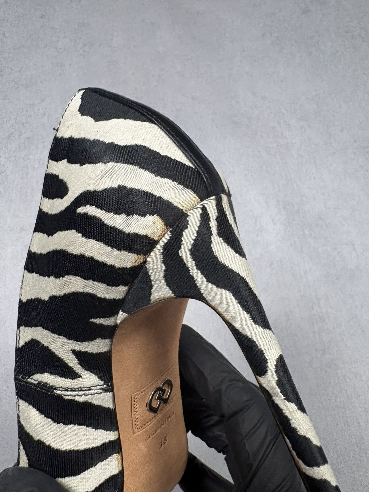 Dsquared2 Dsquared2 Zebra Print Pointed Toe Heels Pumps EU38 Archival Size US 8 / IT 38 - 10 Thumbnail