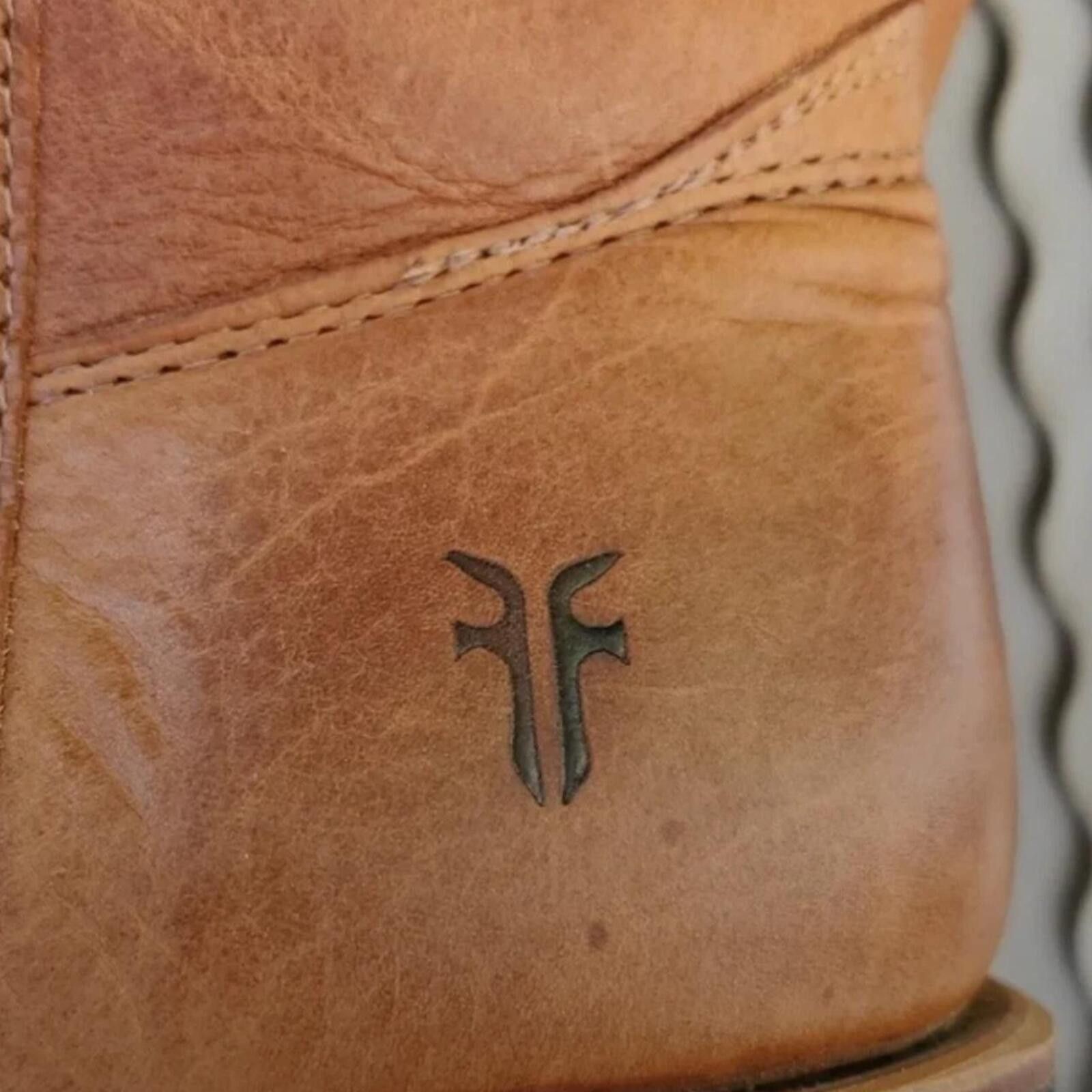 Frye Frye Womens Size 9 Brown Leather Campus Shearling 14L Boots Size US 9 / IT 39 - 8 Thumbnail