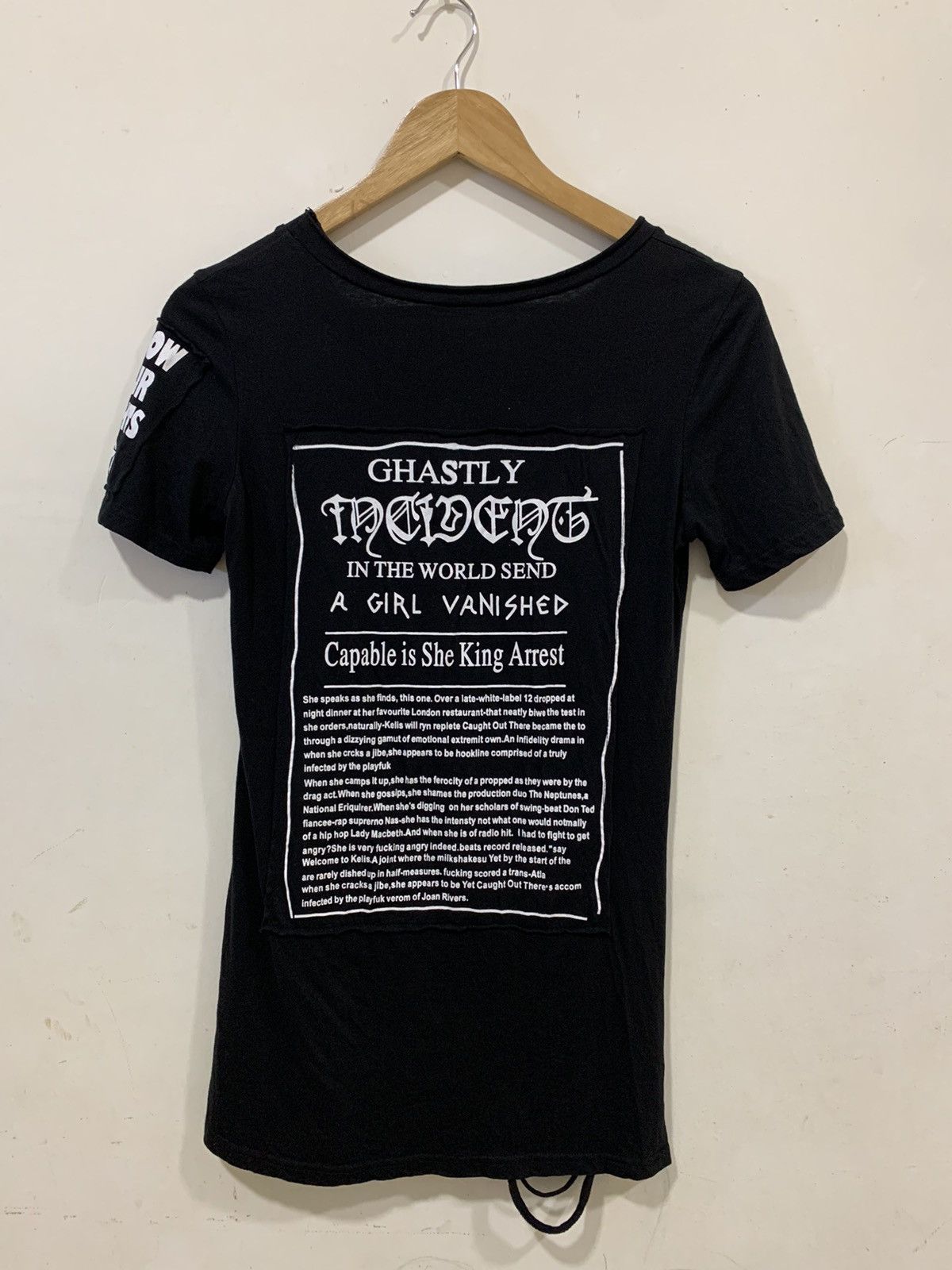 Japanese Brand Poem Punk Gothic Style Zip Black Tee T-shirt Size US XS / EU 42 / 0 - 9 Thumbnail