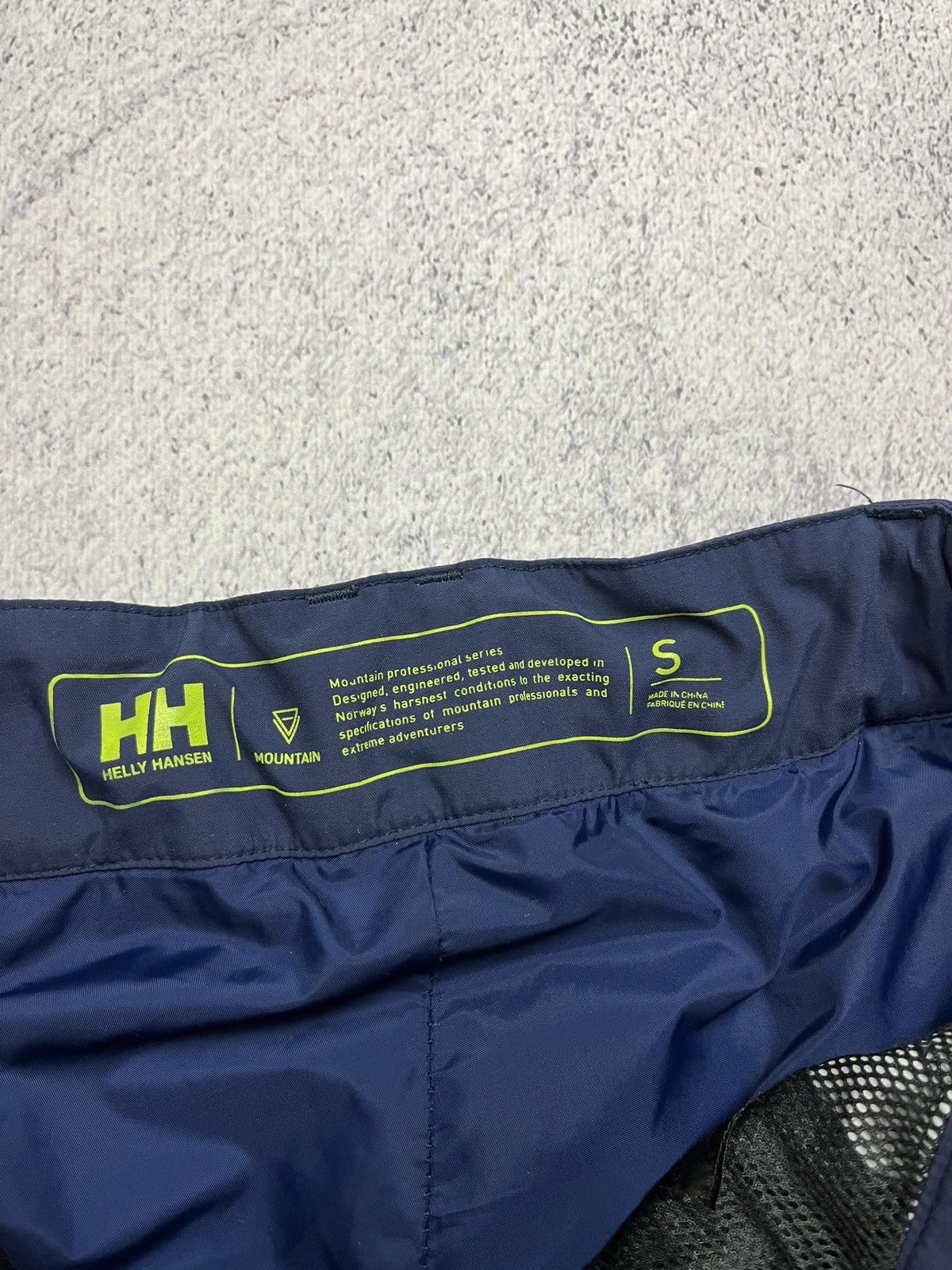Helly Hansen Ootdoor Ski Pants Helly Hansen Recco Gorpcore Size US 30 / EU 46 - 14 Thumbnail