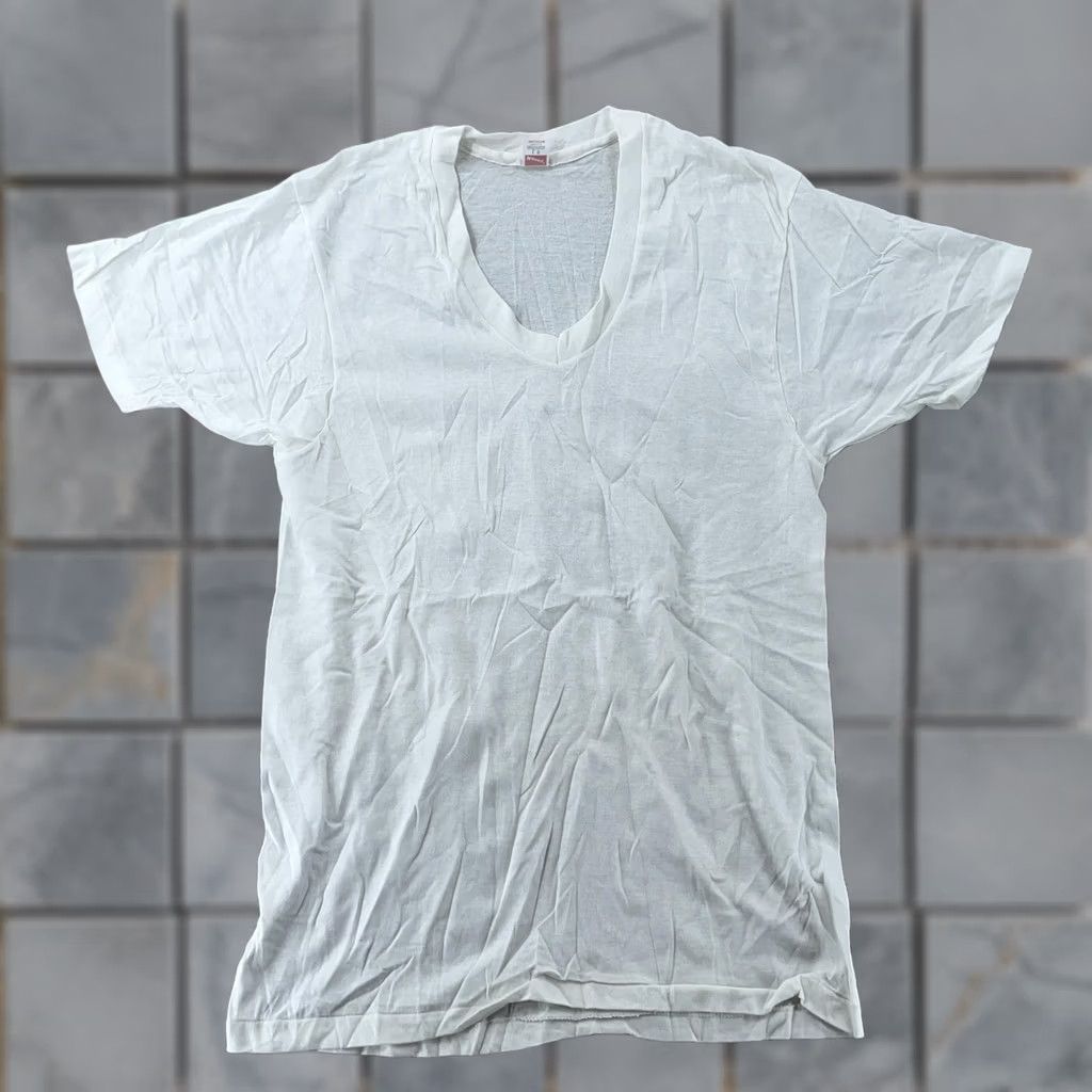 Hanes VINTAGE Hanes White V-Neck T-Shirt Mens Small 100% Cotton USA Made 80s Mint Used Mens Shirts White V-Neck Hanes 80s USA Made Size US S / EU 44-46 / 1 - 1 Thumbnail