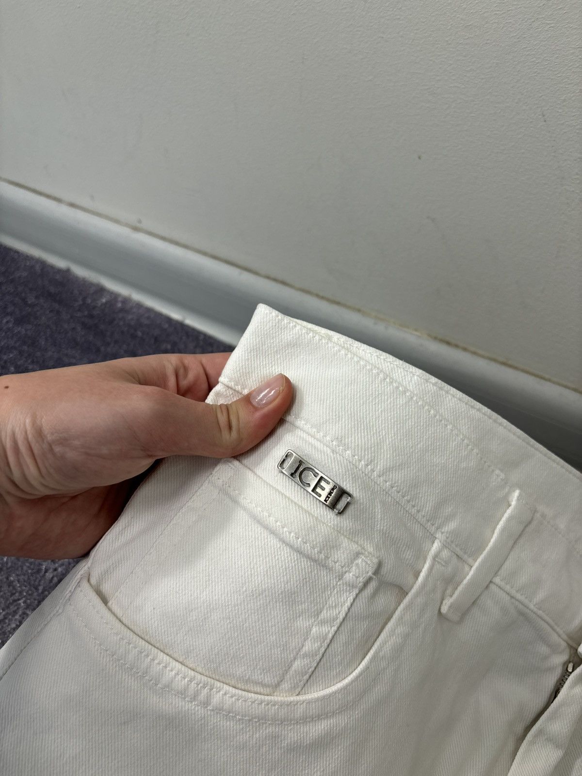 Iceberg Vintage Iceberg Men’s White Italian Denim Straight Fit Jeans Size US 31 - 6 Thumbnail