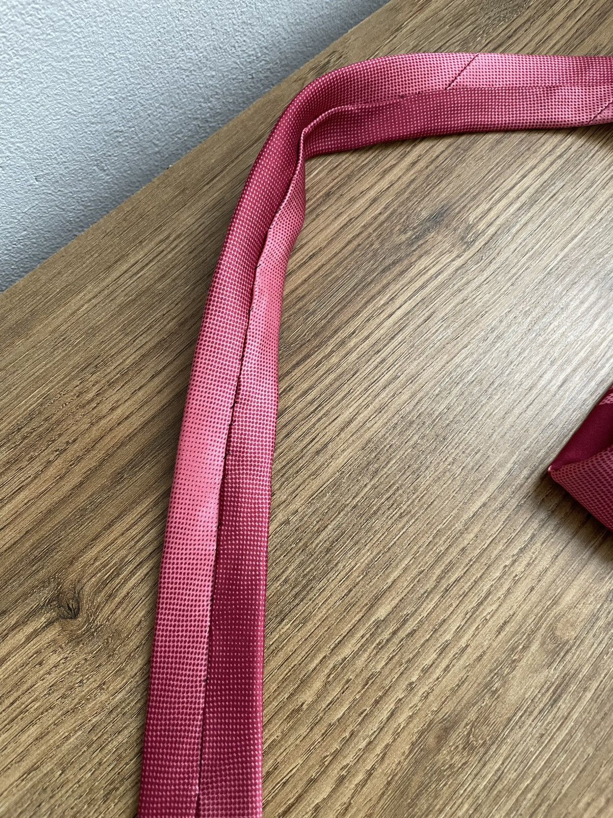 Versace RARE VERSACE Classic Red Silk Tie Printed Logo Abstract Size ONE SIZE - 14 Thumbnail