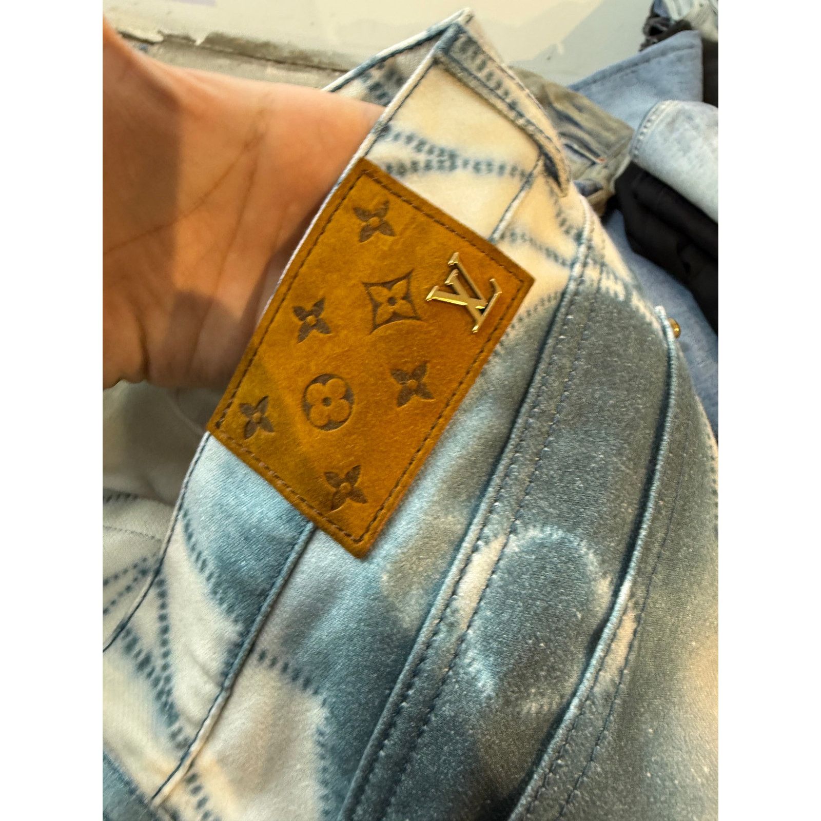 Louis Vuitton LV Tie Dye Monogram Denim Used 32 Size US 32 / EU 48 - 10 Thumbnail