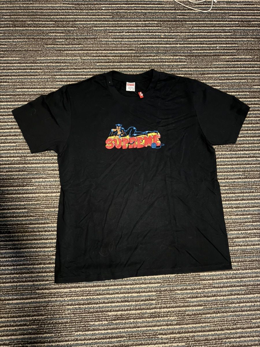 Supreme Supreme Catwoman tee Size US M / EU 48-50 / 2 - 2 Thumbnail