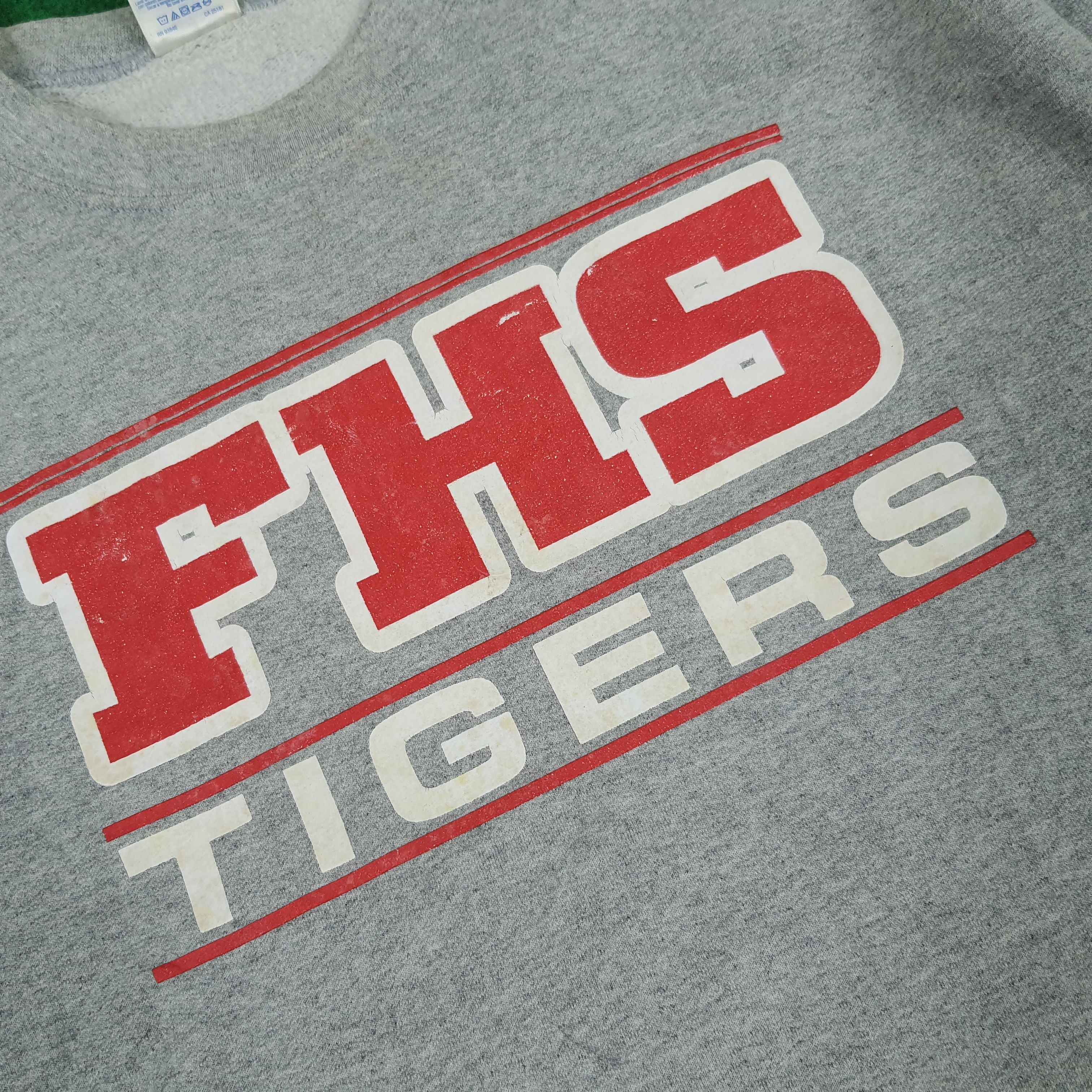 Other Vintage FHS Tigers Athletics Sweatshirts Size US M / EU 48-50 / 2 - 2 Thumbnail