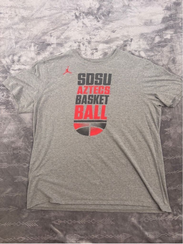 Nike Men's Nike SDSU Aztecs Basketball T-Shirt XL Gray Size US XL / EU 56 / 4 - 2 Thumbnail