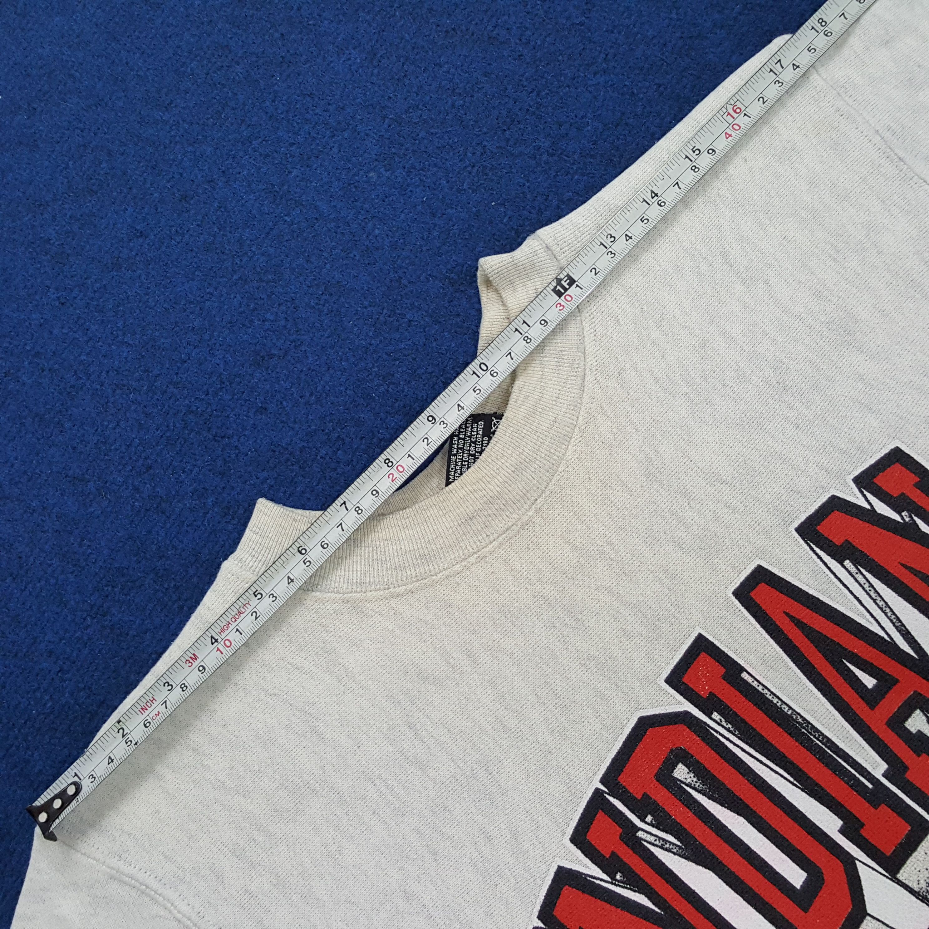 Vintage Vintage INDIANA University College Sweatshirts Size US M / EU 48-50 / 2 - 12 Thumbnail
