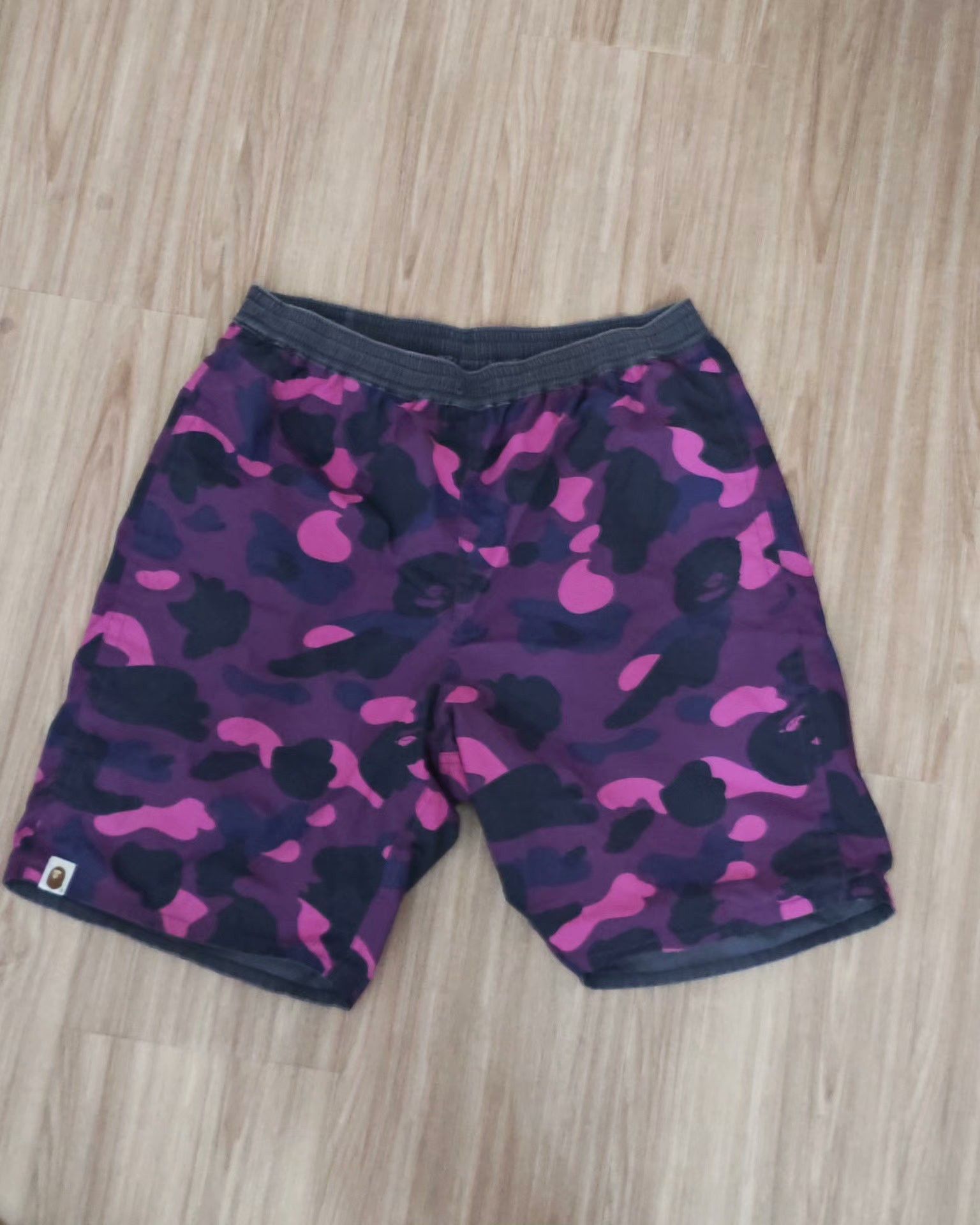 Bape Bape Retro Camo Purple Shorts L Men Size US 34 / EU 50 - 1 Thumbnail