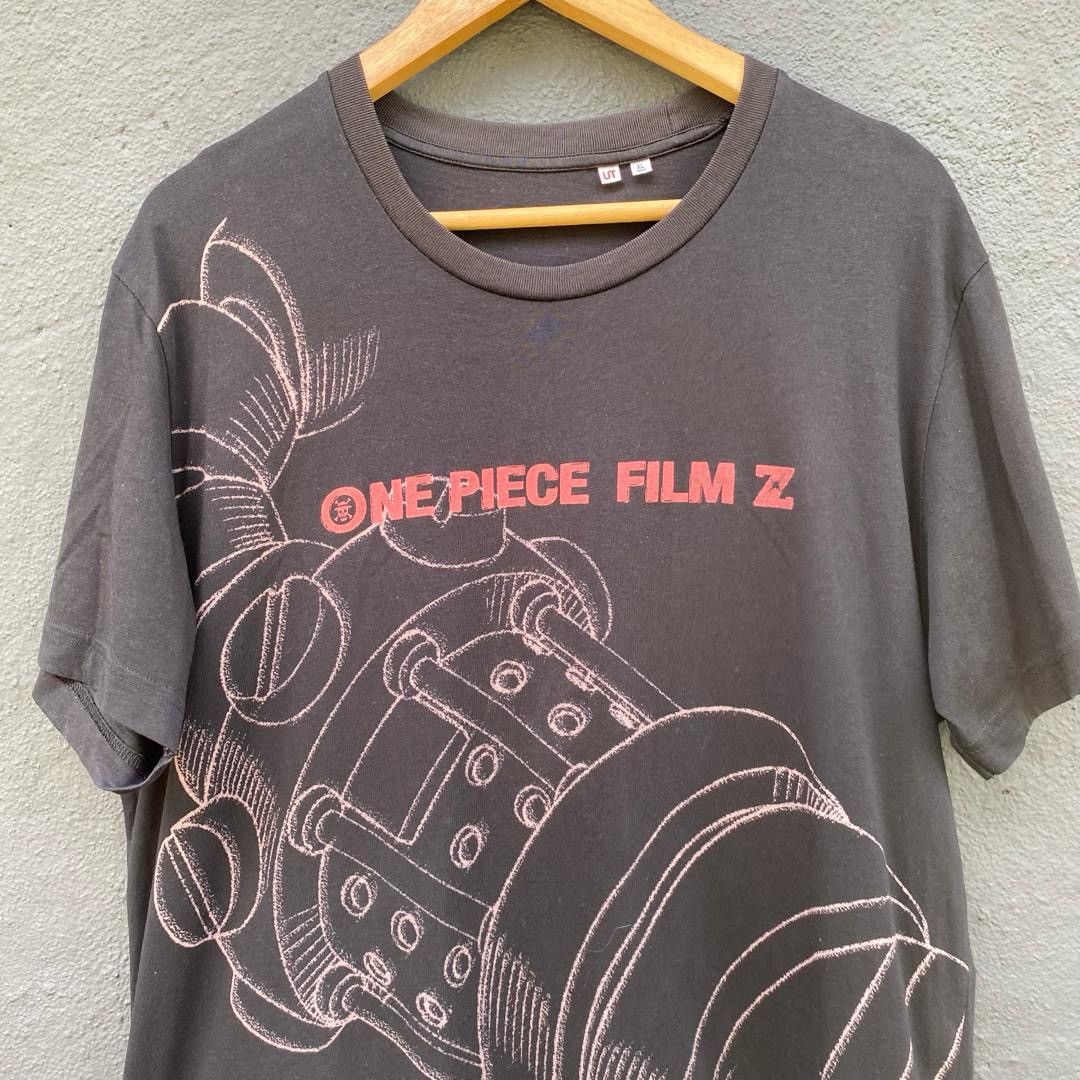 Uniqlo Thrashed Faded One Piece x Uniqlo Tee Size US XL / EU 56 / 4 - 2 Thumbnail