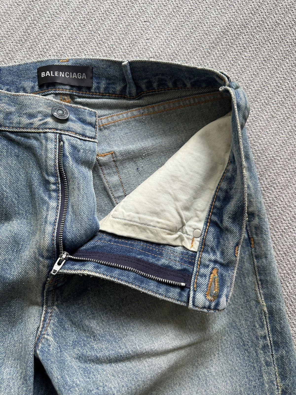 Balenciaga 360 Show Darted Coated Jeans Size US 31 - 5 Thumbnail