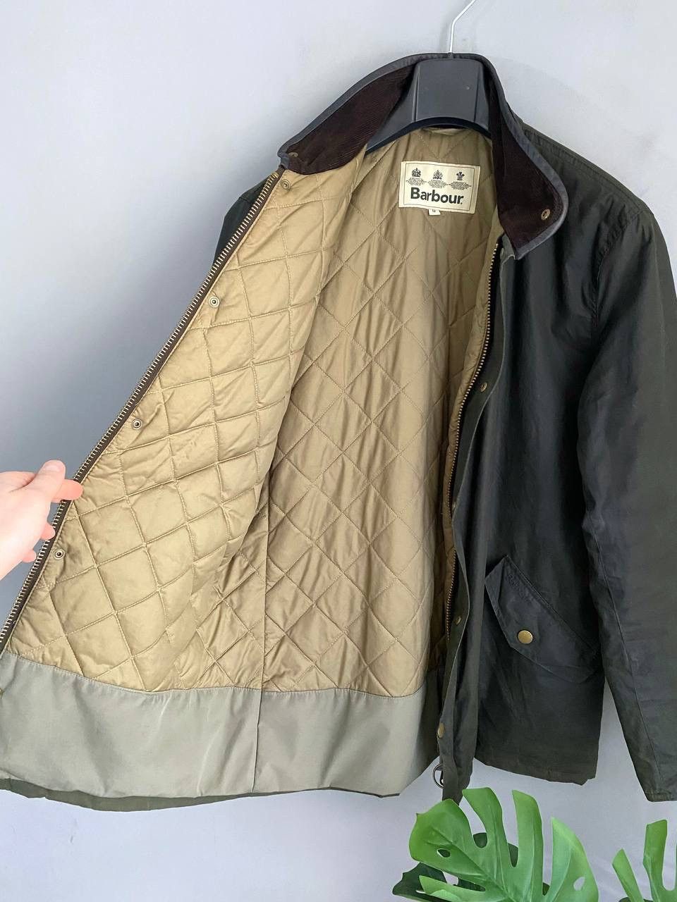 Barbour Barbour Retail Pretsbury Men's Green Waxed Jacket, Size M Size US M / EU 48-50 / 2 - 10 Thumbnail