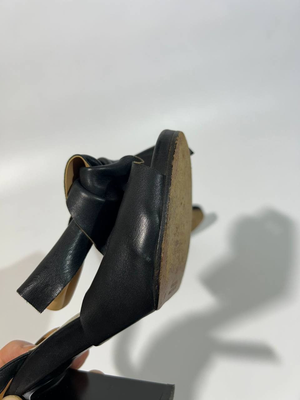 Maison Margiela Maison Martin Margiela leather sandals with bow detail Size US 5 / IT 35 - 11 Thumbnail