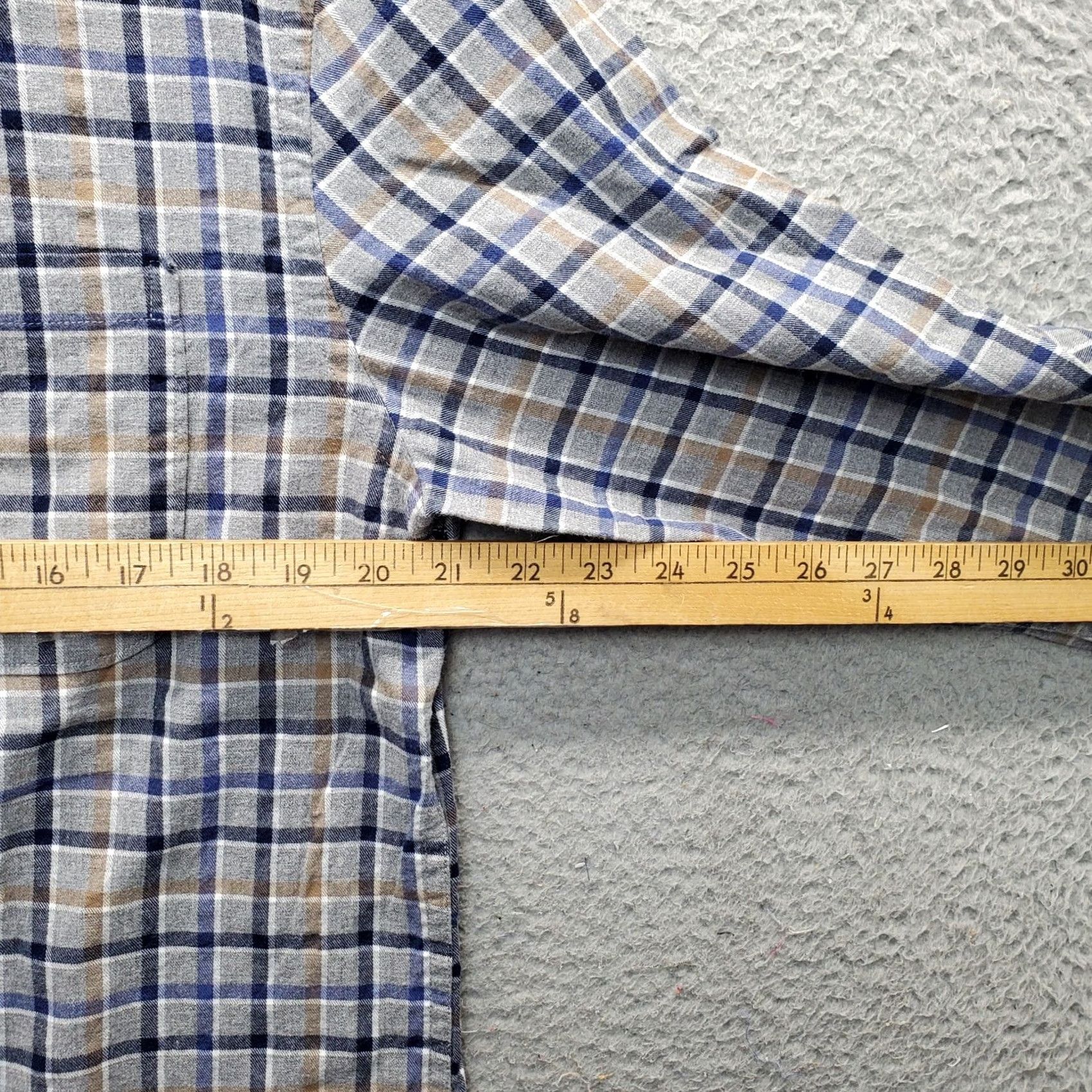 Jos. A. Bank Jos. A. Bank Button-Down Shirt Mens L Multi Plaid Flannel Tailored Fit Collared Size US L / EU 52-54 / 3 - 7 Thumbnail