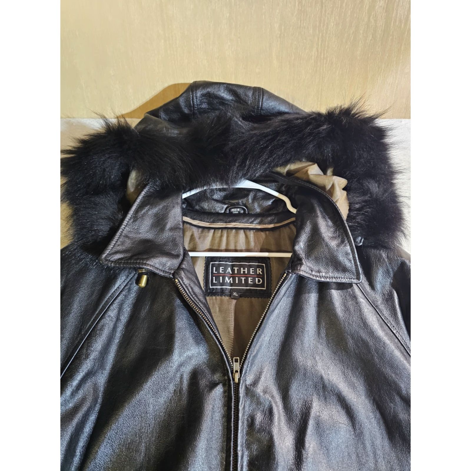 Vintage VINTAGE Leather Limited Black Leather Full Zip Coat w/ Fox Fur Collar Womens XL Coat Size XL / US 12-14 / IT 48-50 - 5 Thumbnail