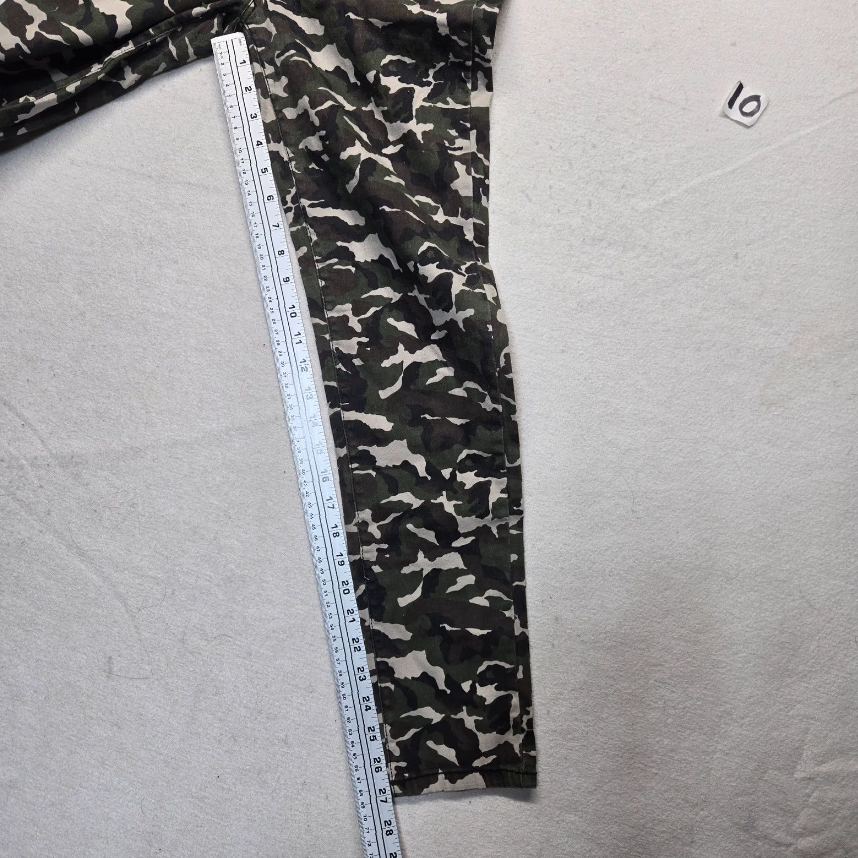 Vintage Rue 21 Denim Pants Straight Distressed Mid Rise Camouflage Woodland Women's 9/10R Jeans Pants Mens? Size 30" / US 8 / IT 44 - 6 Thumbnail