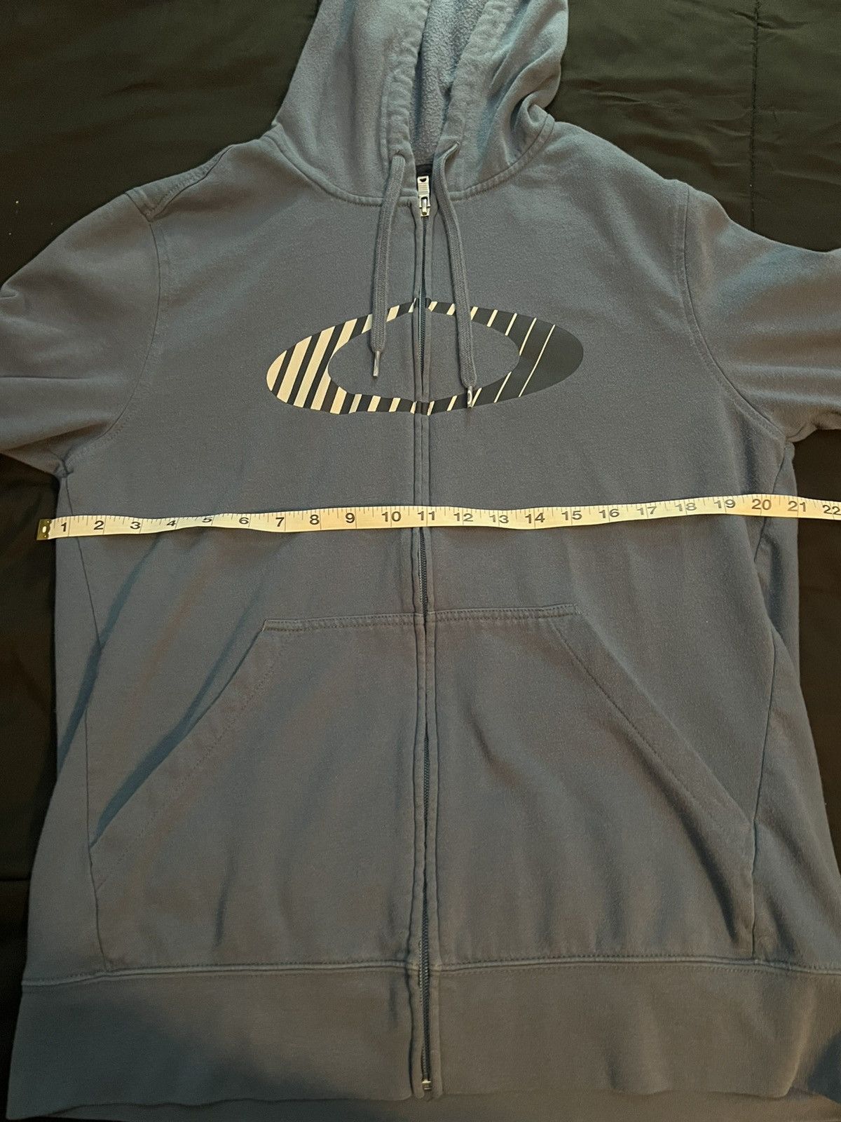 Oakley Vintage Oakley Zip Up Hooded Jacket size Medium Size US M / EU 48-50 / 2 - 8 Thumbnail