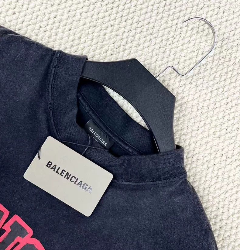 Balenciaga Balenciaga Black Academy Shield Knight 1917 monogram logo Size US S / EU 44-46 / 1 - 3 Thumbnail