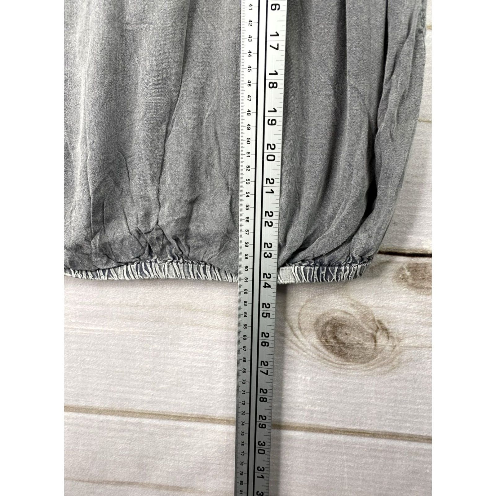 Vintage Solitaire Boho Top Womens S Gray Embroidered V Neck 3/4 Slit Sleeve Chambray Size S / US 4 / IT 40 - 5 Thumbnail