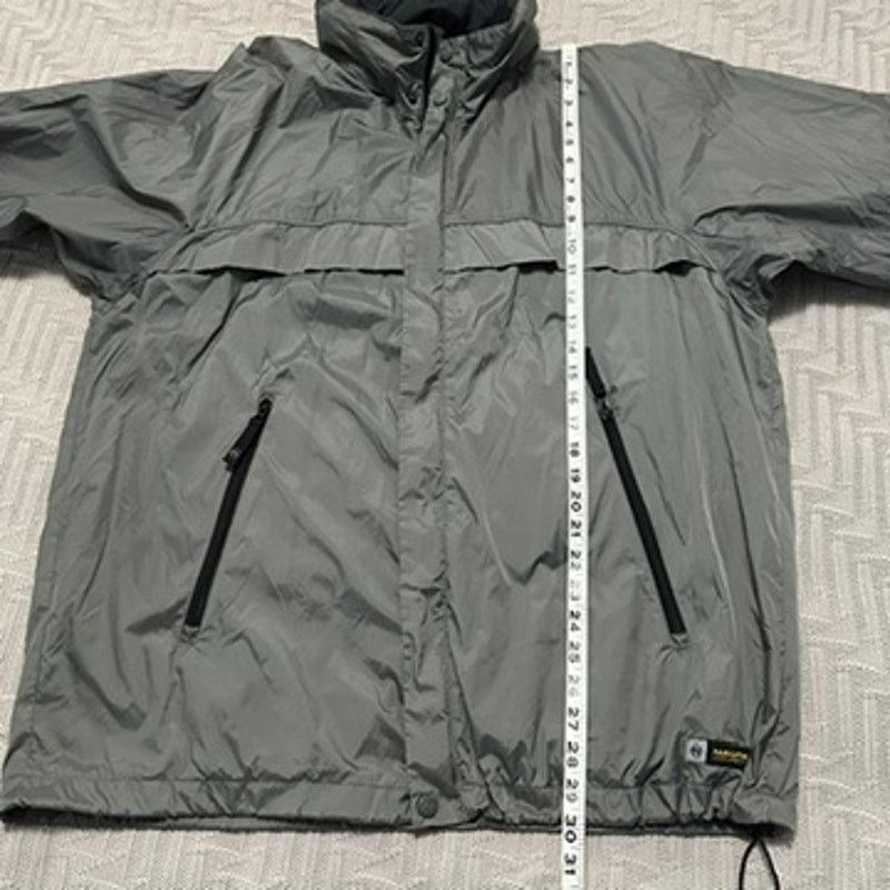 Nautica Nautica tan beige windbreaker size L Size US L / EU 52-54 / 3 - 7 Thumbnail