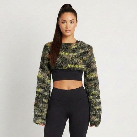 Handmade Hand Crochet Green Shrug / Arm Warmers - great for layering! Size S / US 4 / IT 40 - 1 Thumbnail