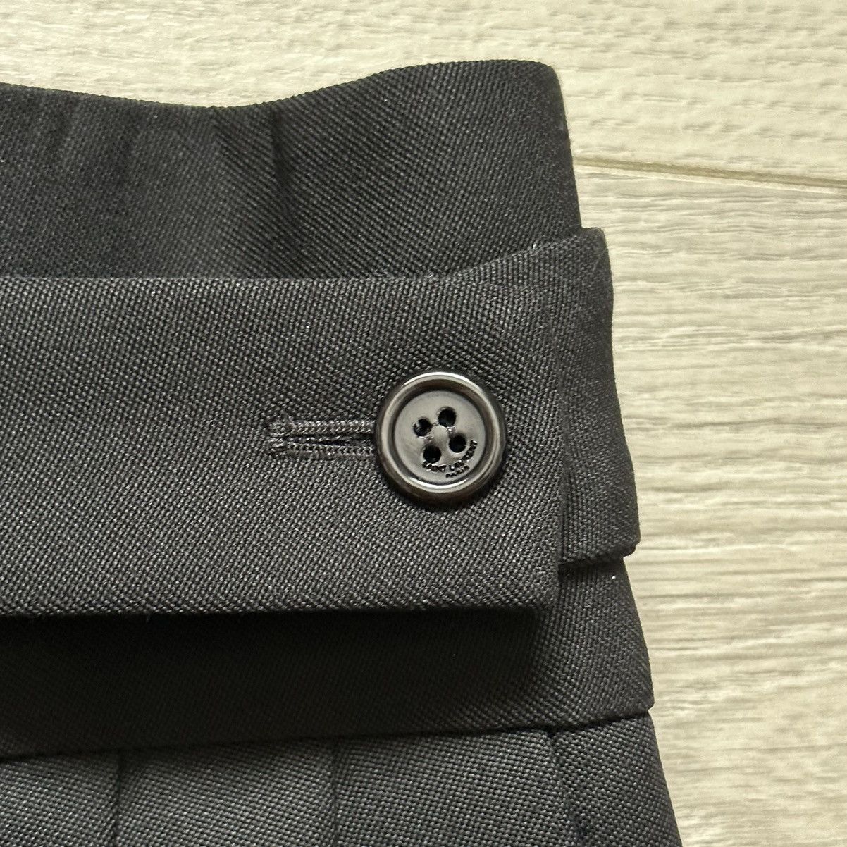 Saint Laurent Paris SAINT LAURENT Wool Bermuda Shorts With A Belt Very Rare Size 25" / US 0 / IT 36 - 6 Thumbnail