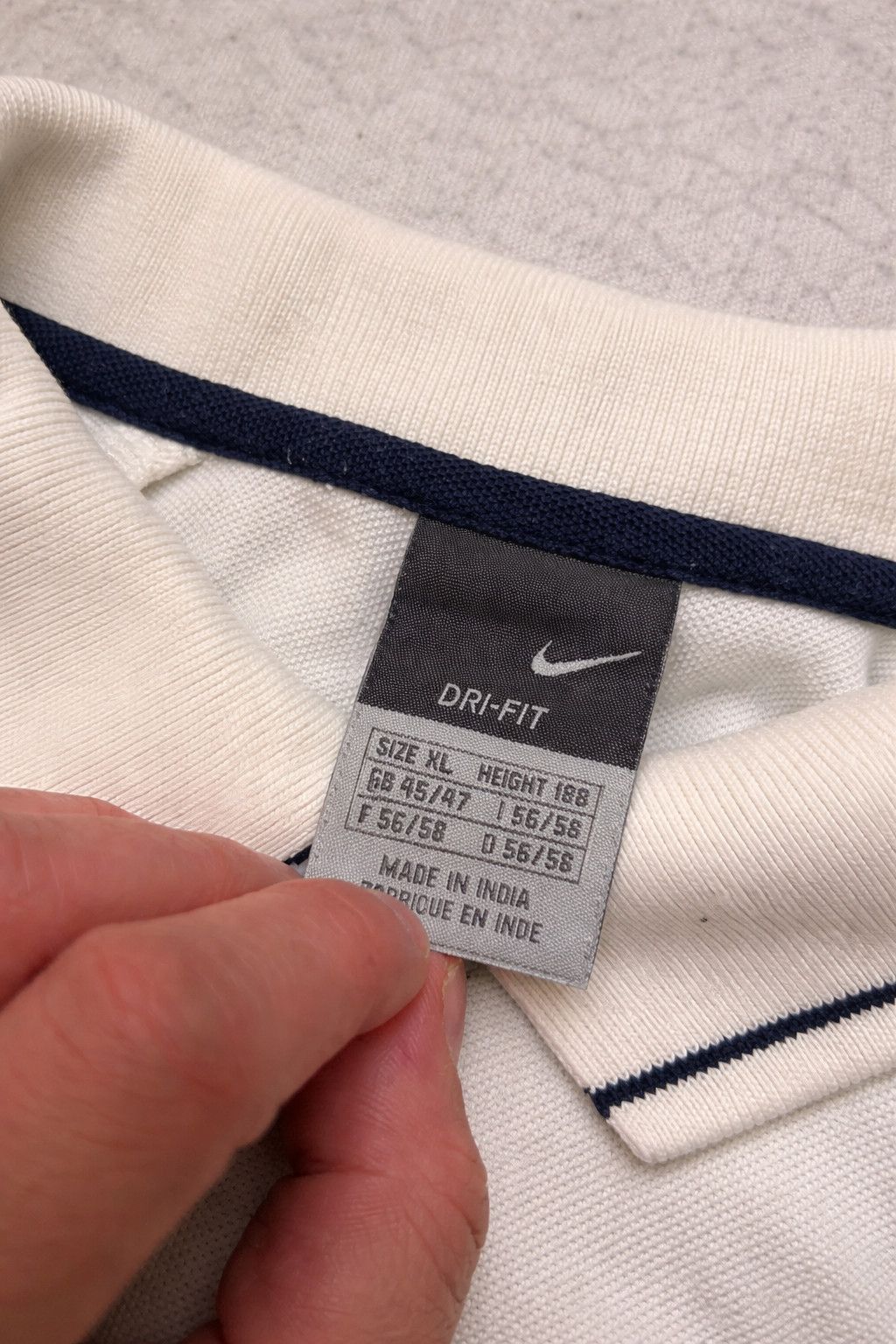 Nike Vintage Nike Polo Y2K White Size US XL / EU 56 / 4 - 3 Thumbnail
