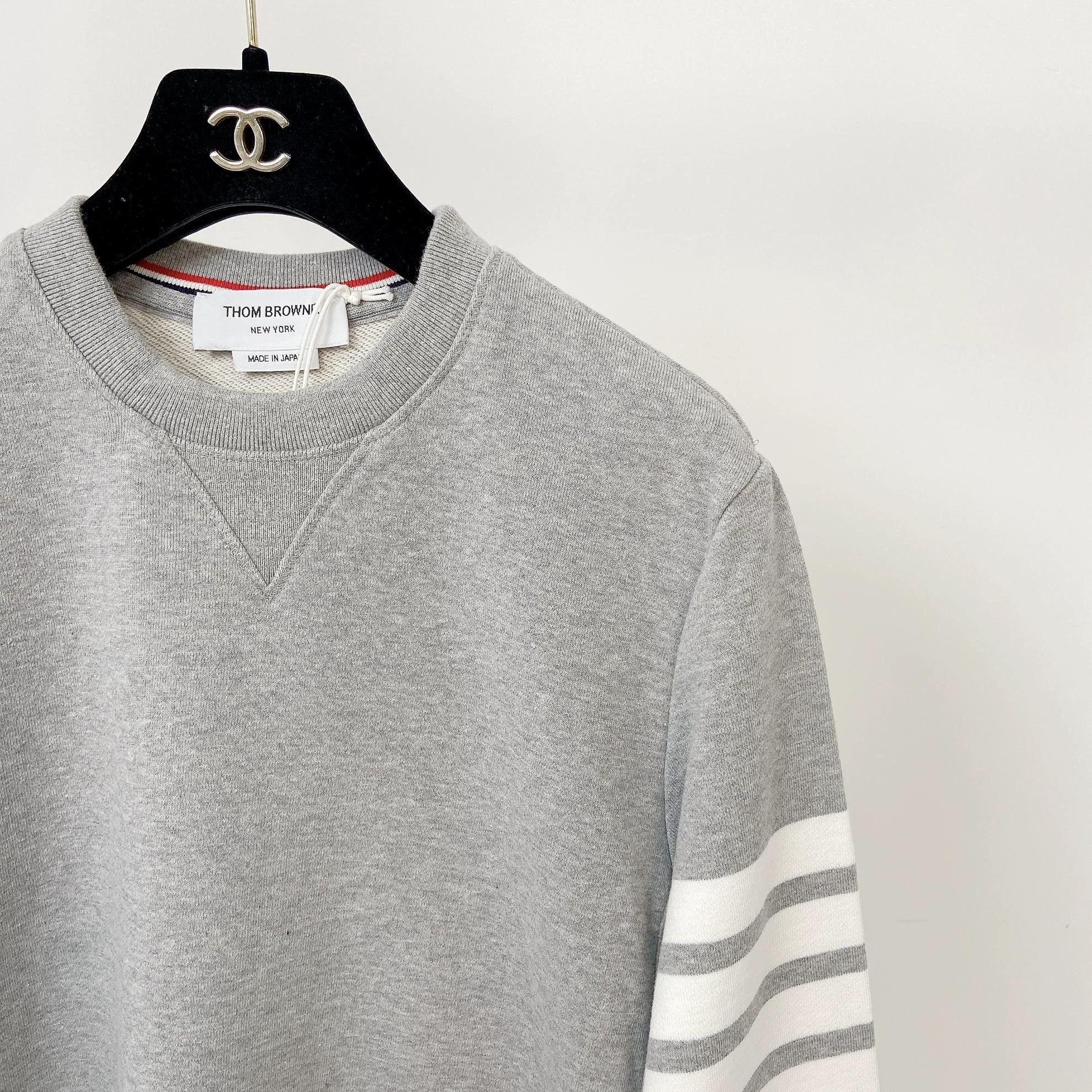 Thom Browne Thom Browne Gray Crewneck Pullover 2 with tags Size XS / US 0-2 / IT 36-38 - 4 Thumbnail