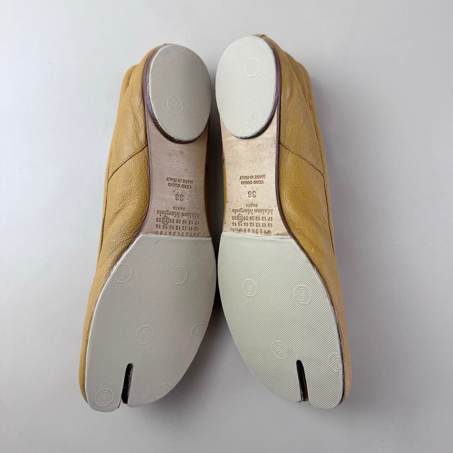 Maison Margiela Maison Margiela Marigold Tabi Low Heel 36 99 New Size US 5 / IT 35 - 6 Thumbnail