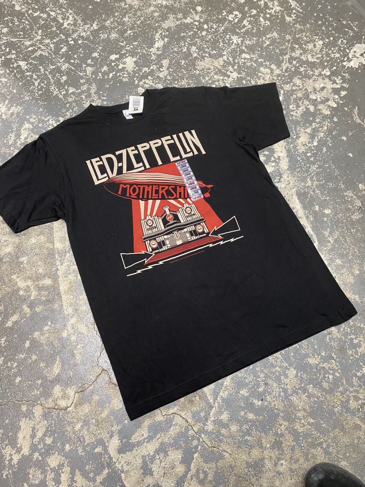 Band Tees × Vintage Vintage Led Zeppelin 2007 Mothership Y2K Tour Tshirt Size US L / EU 52-54 / 3 - 7 Thumbnail