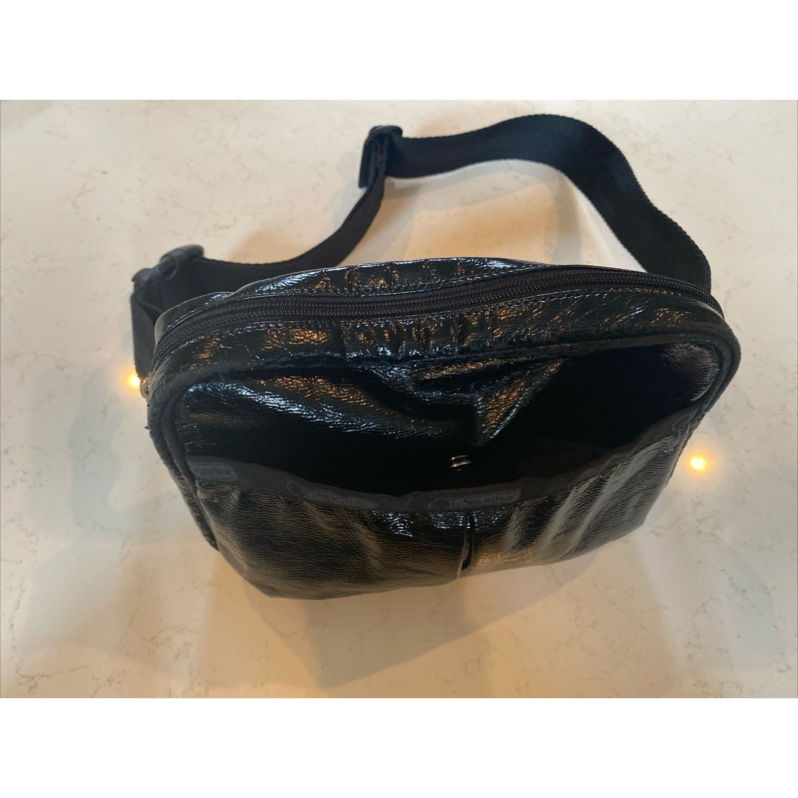 LeSportsac Lesportsac Shiny Black Patent Waist Bum Bag Size ONE SIZE - 3 Thumbnail