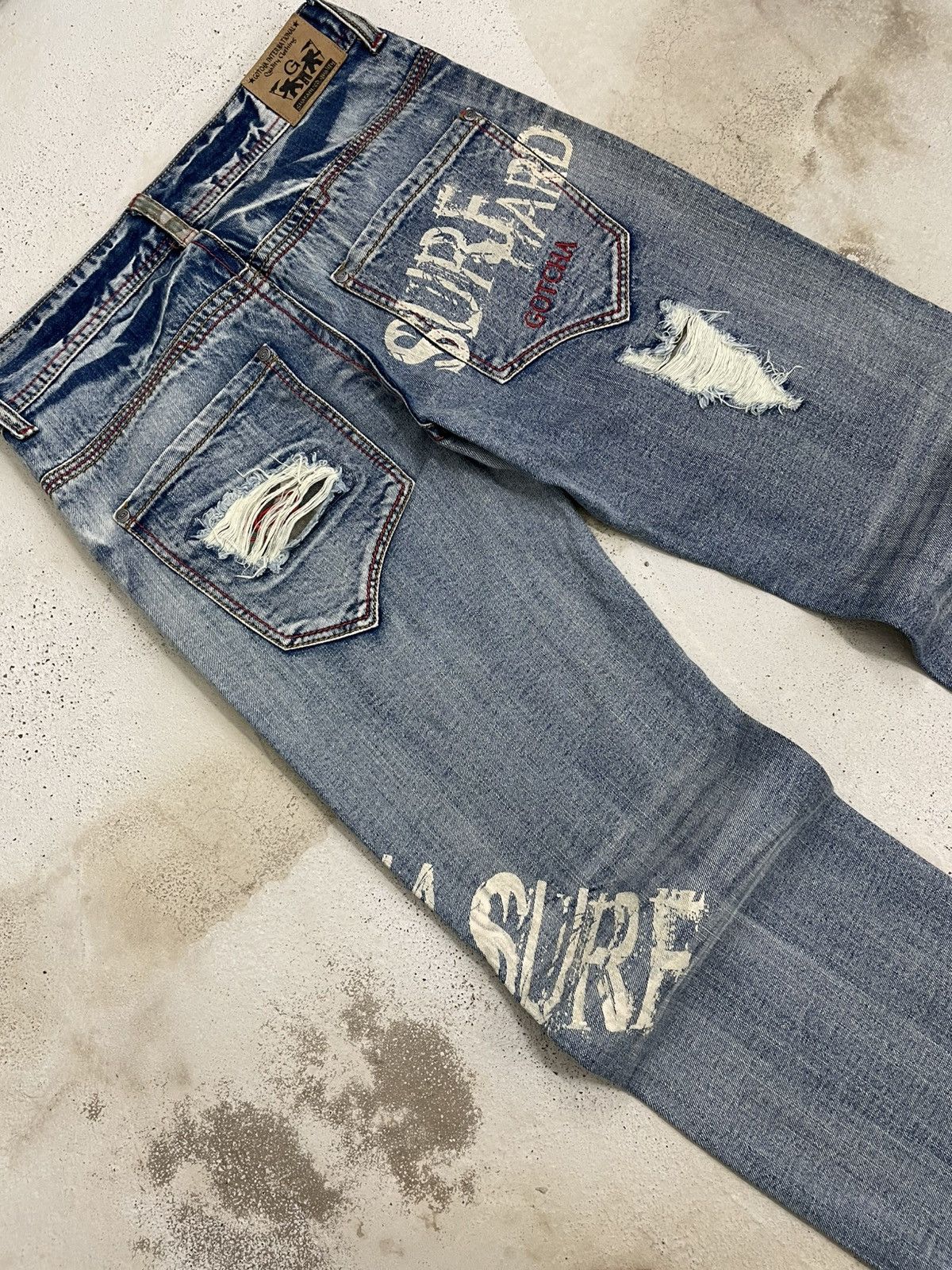 Japanese Brand Vintage 90’s Iconic Surf Wear ‘GOTCHA’ Distressed Denim Size US 32 / EU 48 - 11 Thumbnail