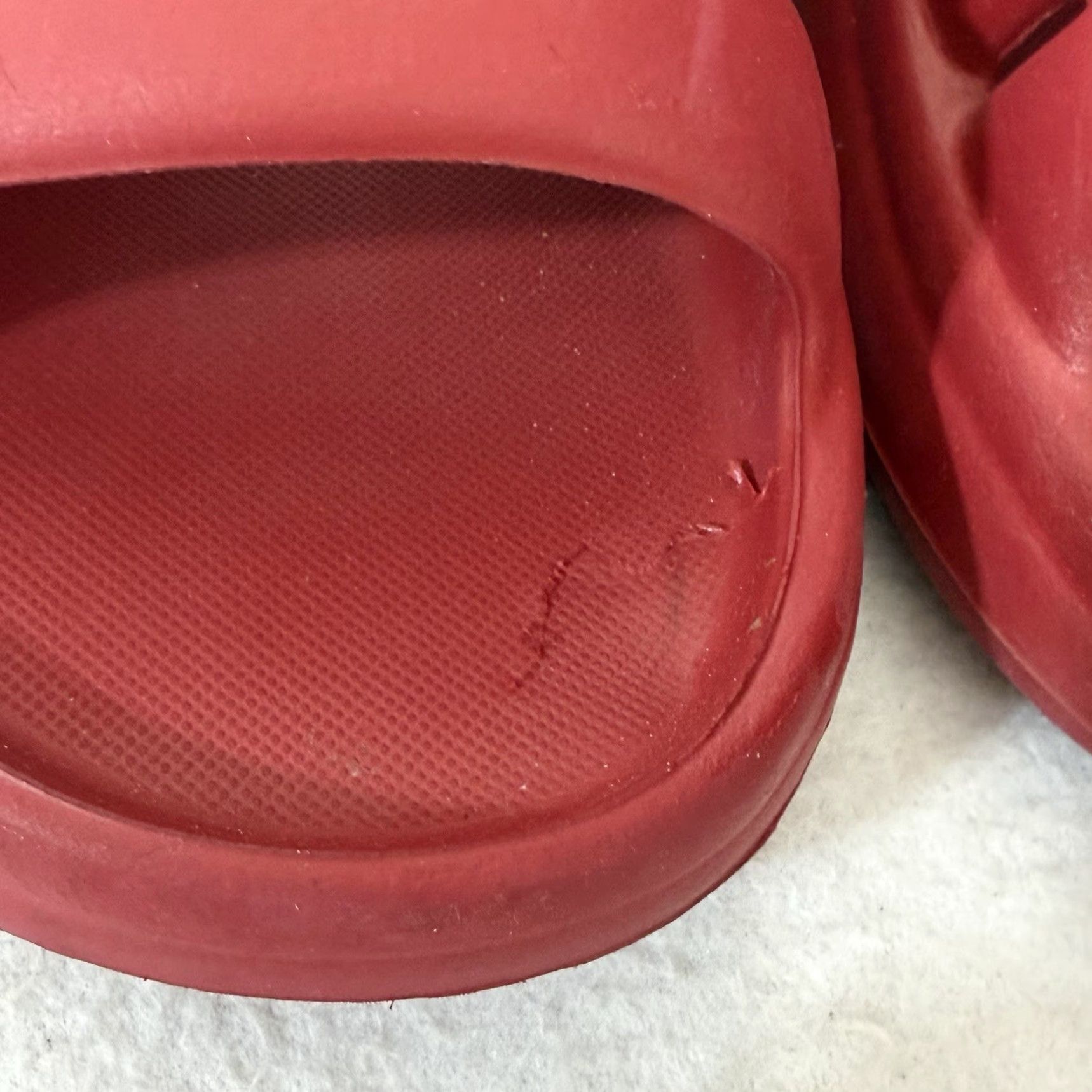 Ugg UGG SPORT YEAH SLIDE WOMENS US 11 SAMBA RED WATERPROOF SANDAL SLIDE SHOE Red 11 Womens Sport Yeah Slid‍e Size US 11 / IT 41 - 5 Thumbnail