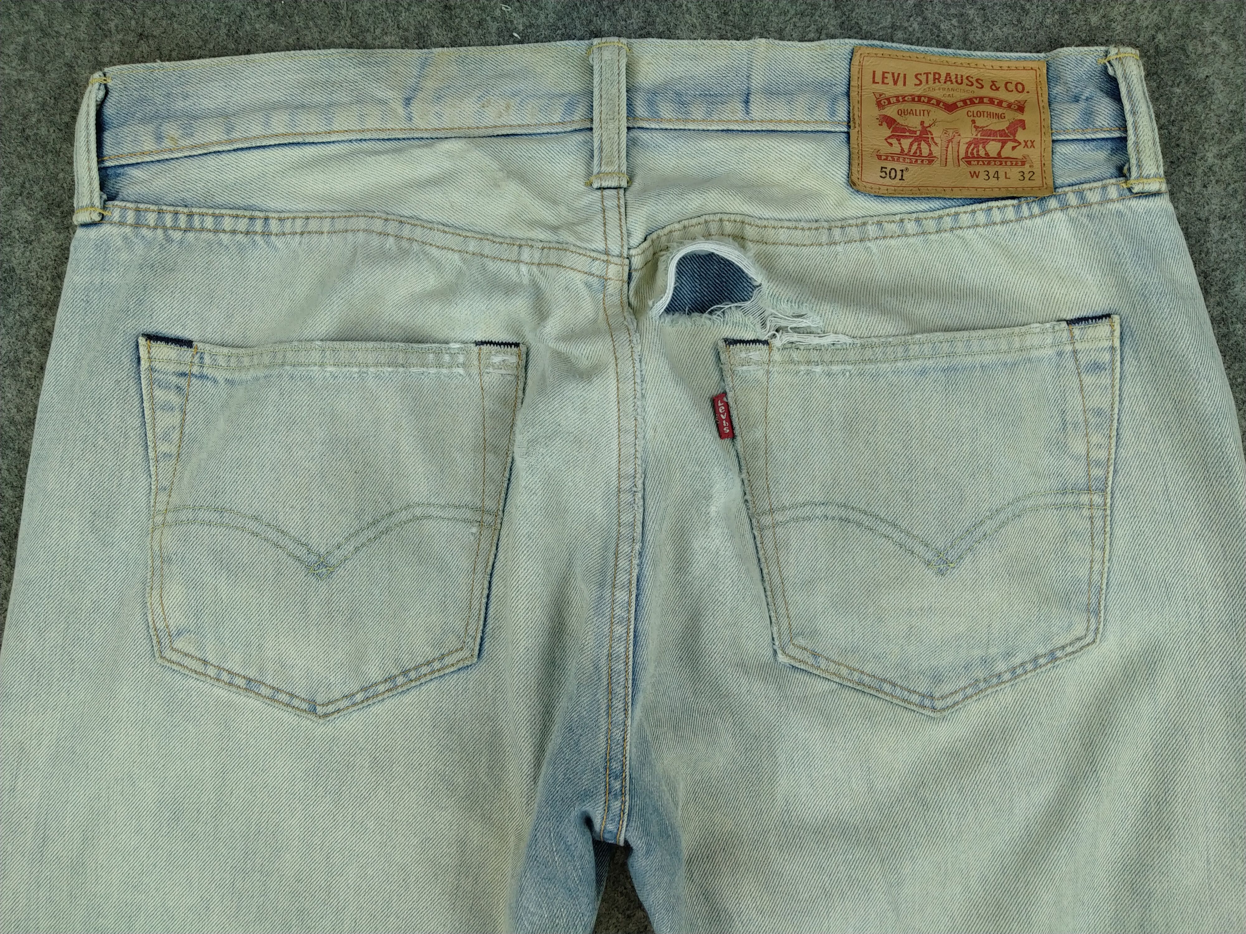 Levi's Light Blue Wash Levi's 501 Jeans 34x25 Denim -JN987 Size US 34 / EU 50 - 4 Thumbnail