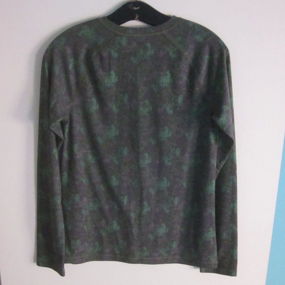 Rei Boys XL under layer or Sleepwear - Top and Bottom in Camo Pa Size US 26 / EU 42 - 5 Thumbnail