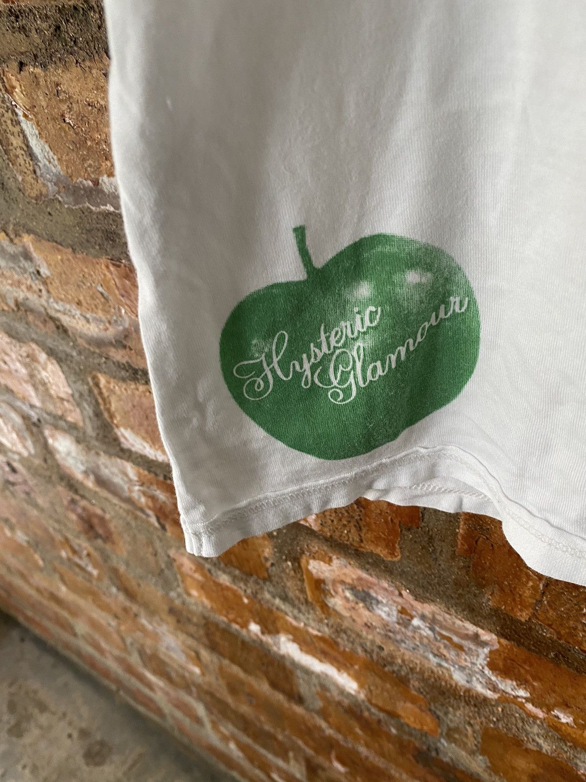Hysteric Glamour 2000s iconic apple girl tee Size S / US 4 / IT 40 - 8 Thumbnail