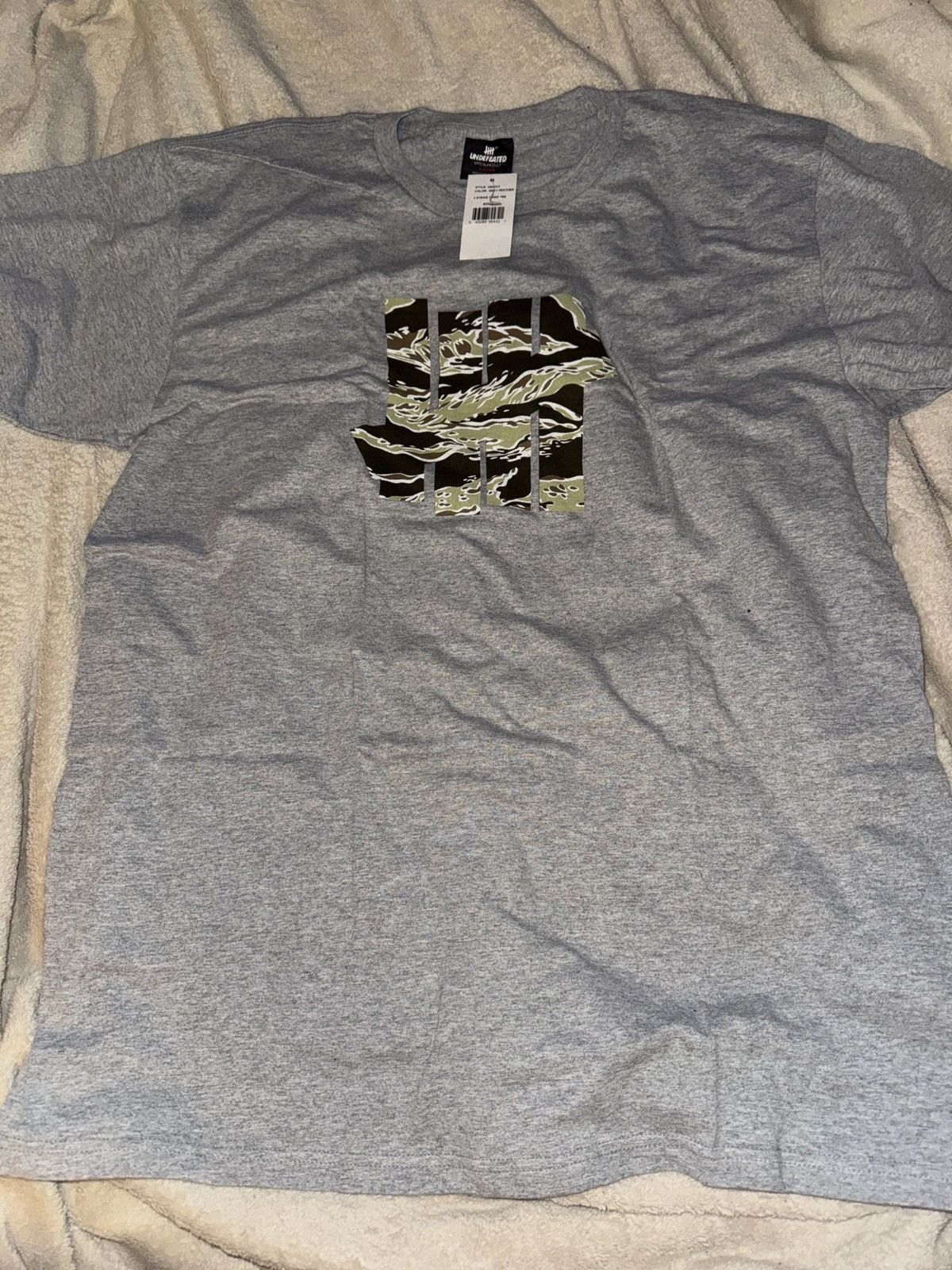 Undefeated Undefeated strike camo tee Size US L / EU 52-54 / 3 - 1 Thumbnail